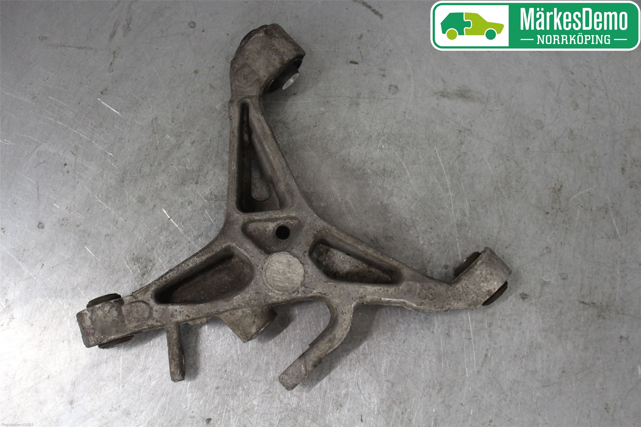 Jaguar XK/XKR 06-14 Bärarm Bak Höger