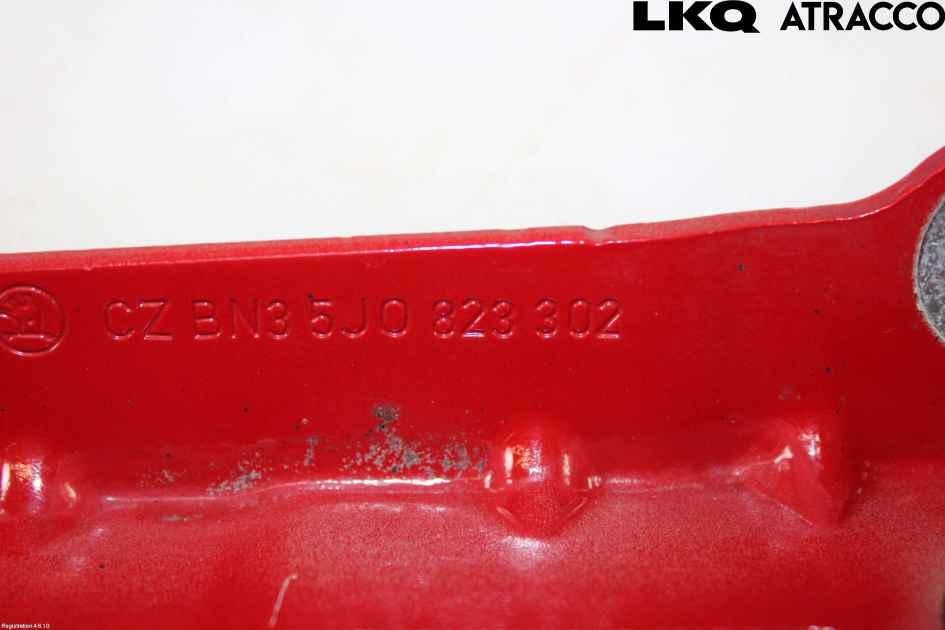 Skoda FABIA 07-14 Huvgångjärn
