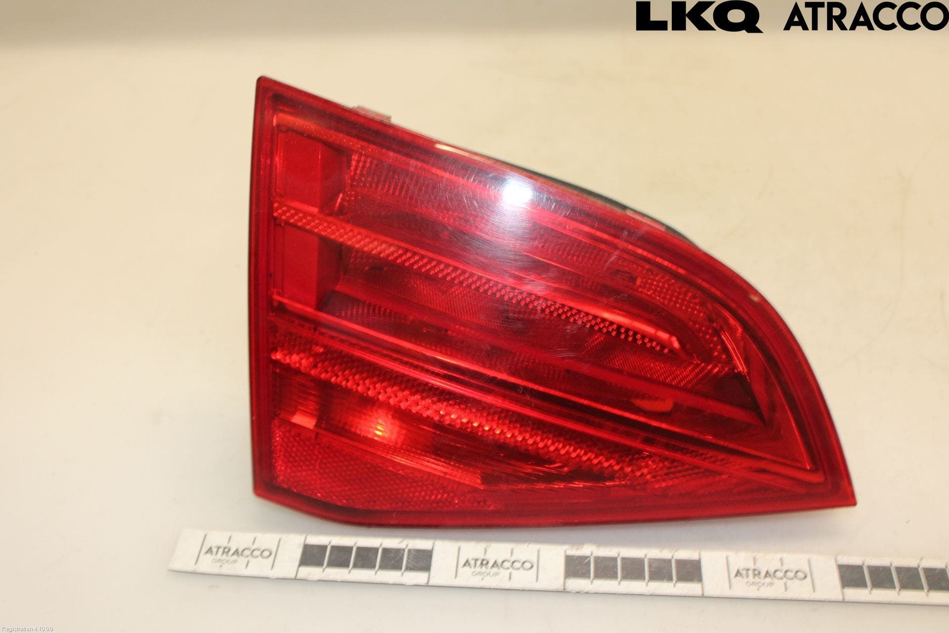 Audi A4/S4 08-11 Bakljus Lucka Vä