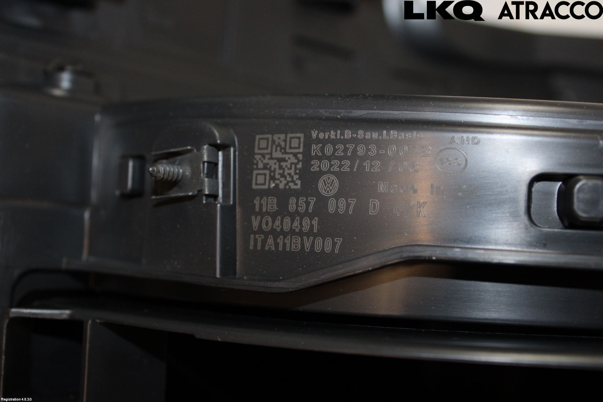 Volkswagen VW ID.4 21- Handskfack