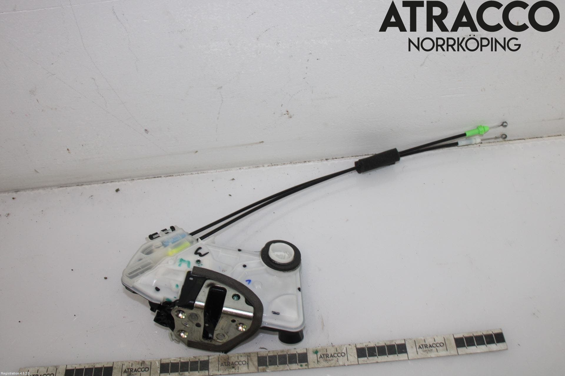 Toyota AYGO 15-21 Låskista-Dörrlås