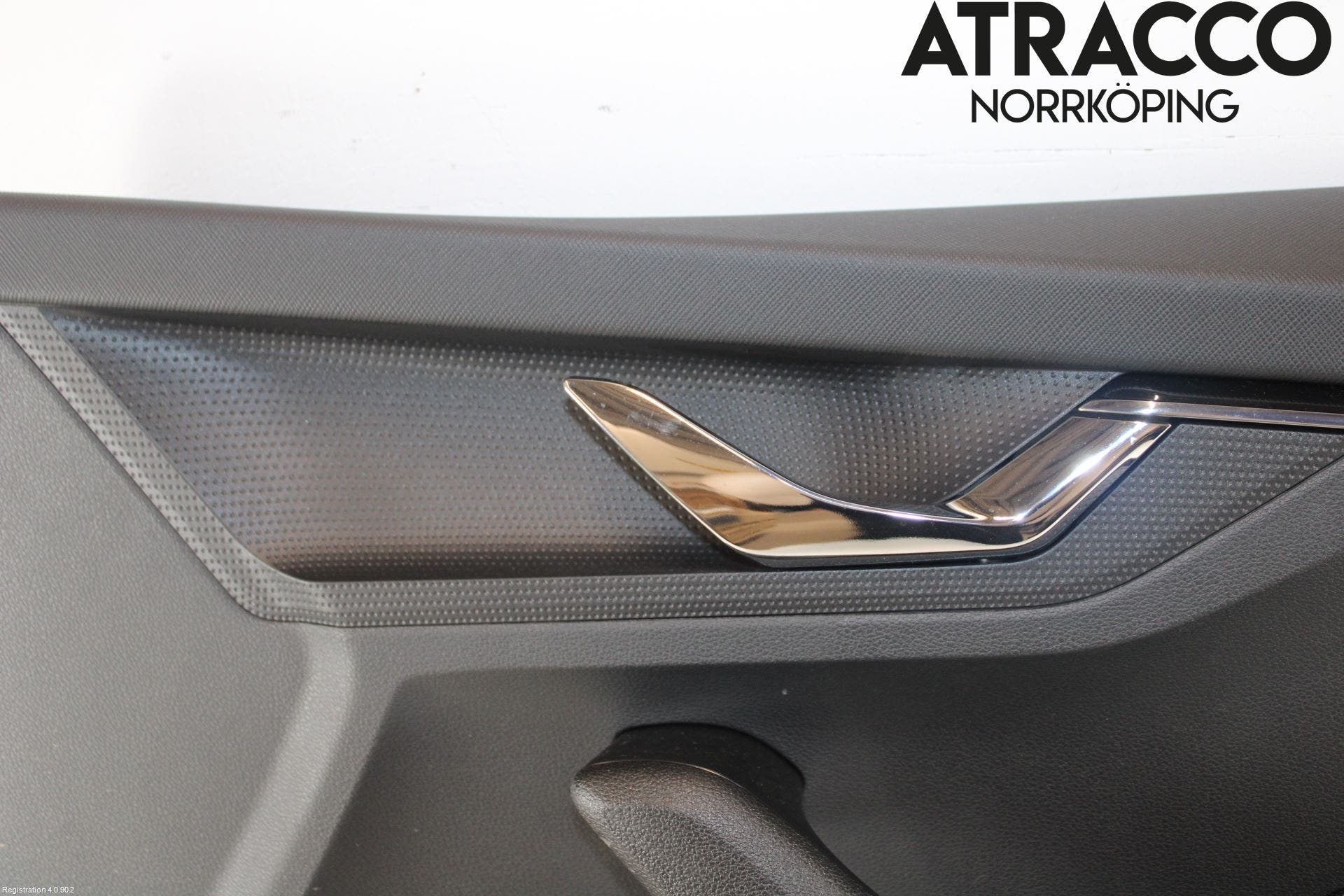 Skoda KAMIQ 20- Dörrklädsel Hö