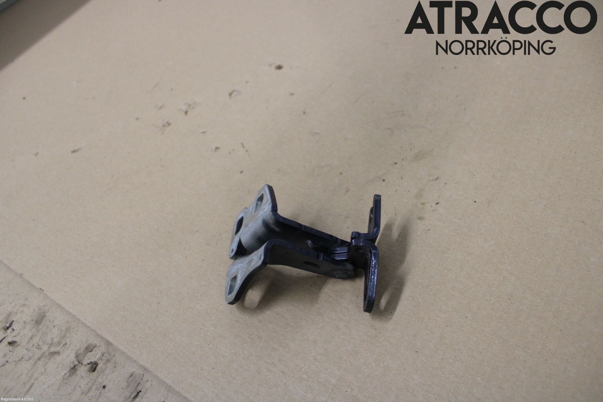 Tesla MODEL 3 17- Dörrgångjärn