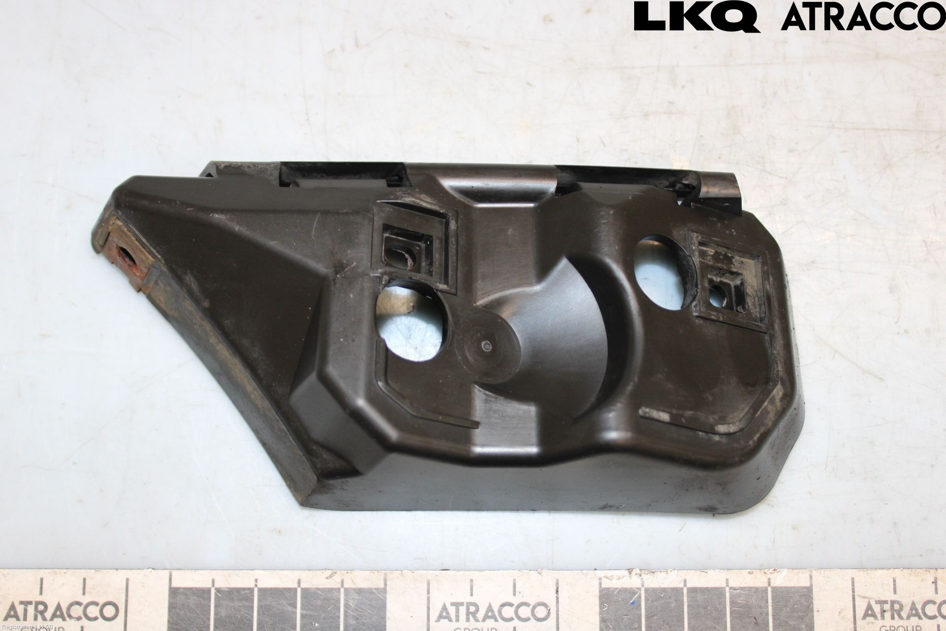 Volvo V50 04-07 Stötfångarfäste Fram Vä