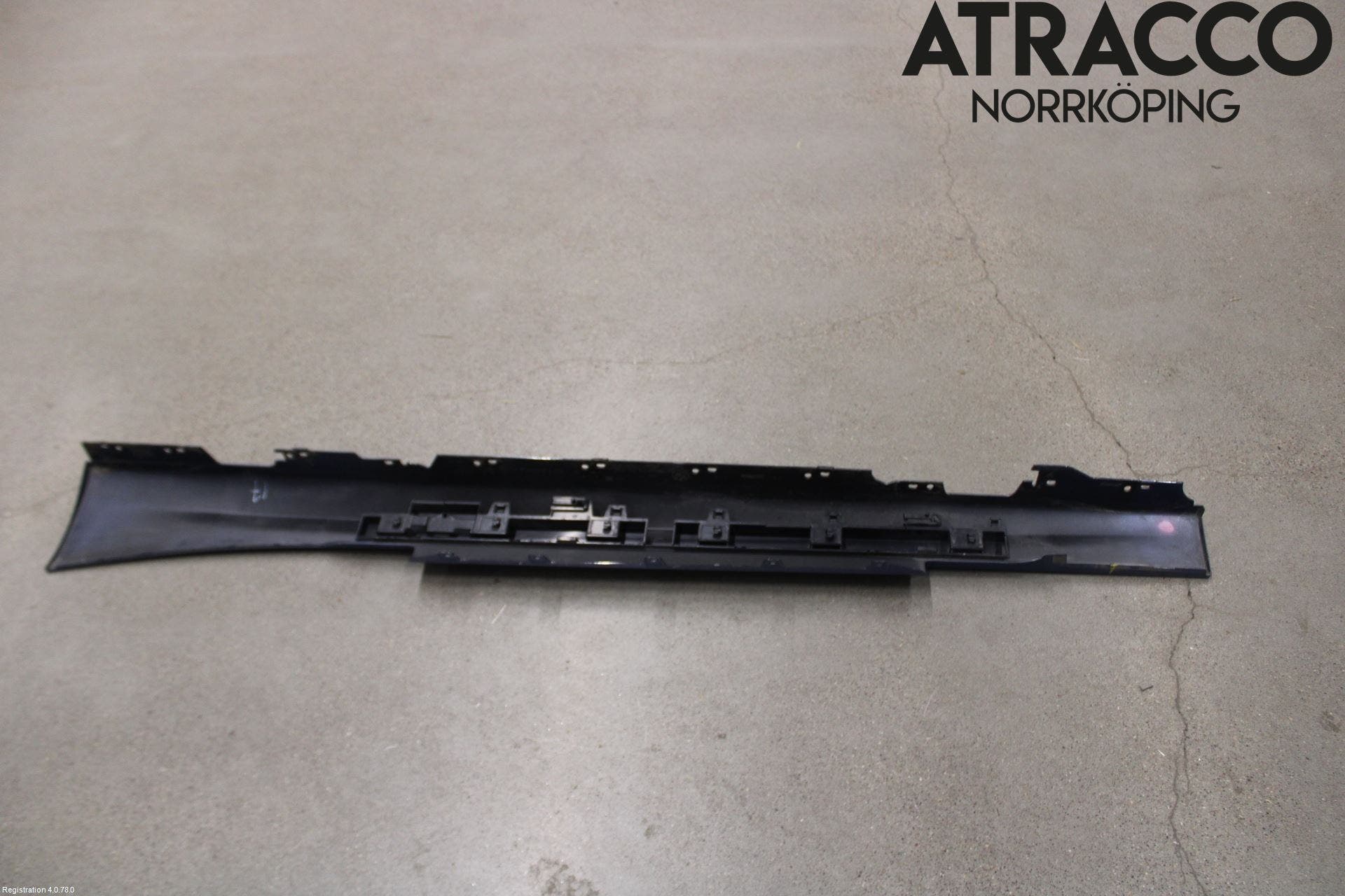 BMW 1 F20/F21 11-19 Sidokjol Hö