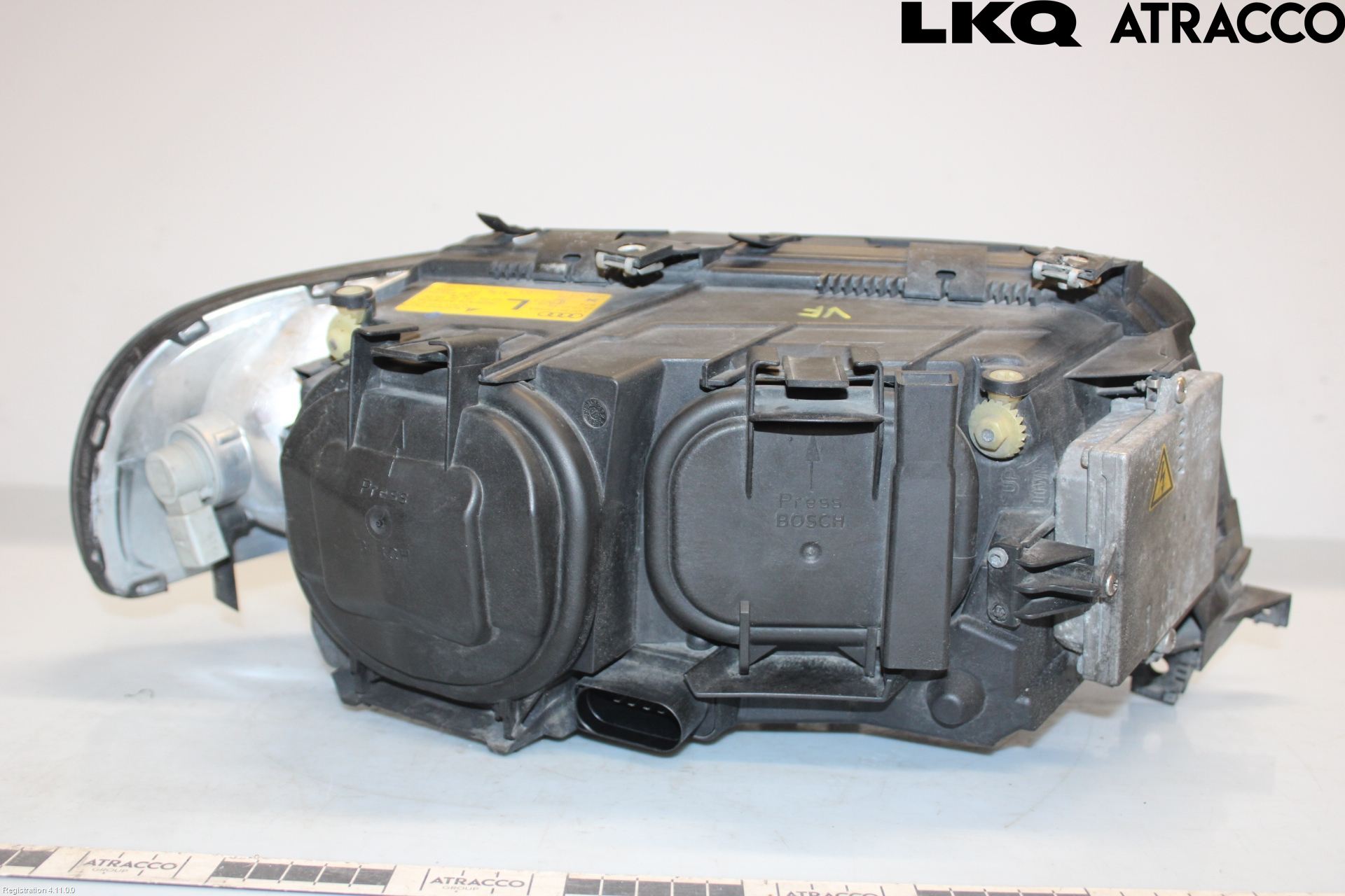 Audi A8/S8 4D 94-02 Strålkastare Vänster