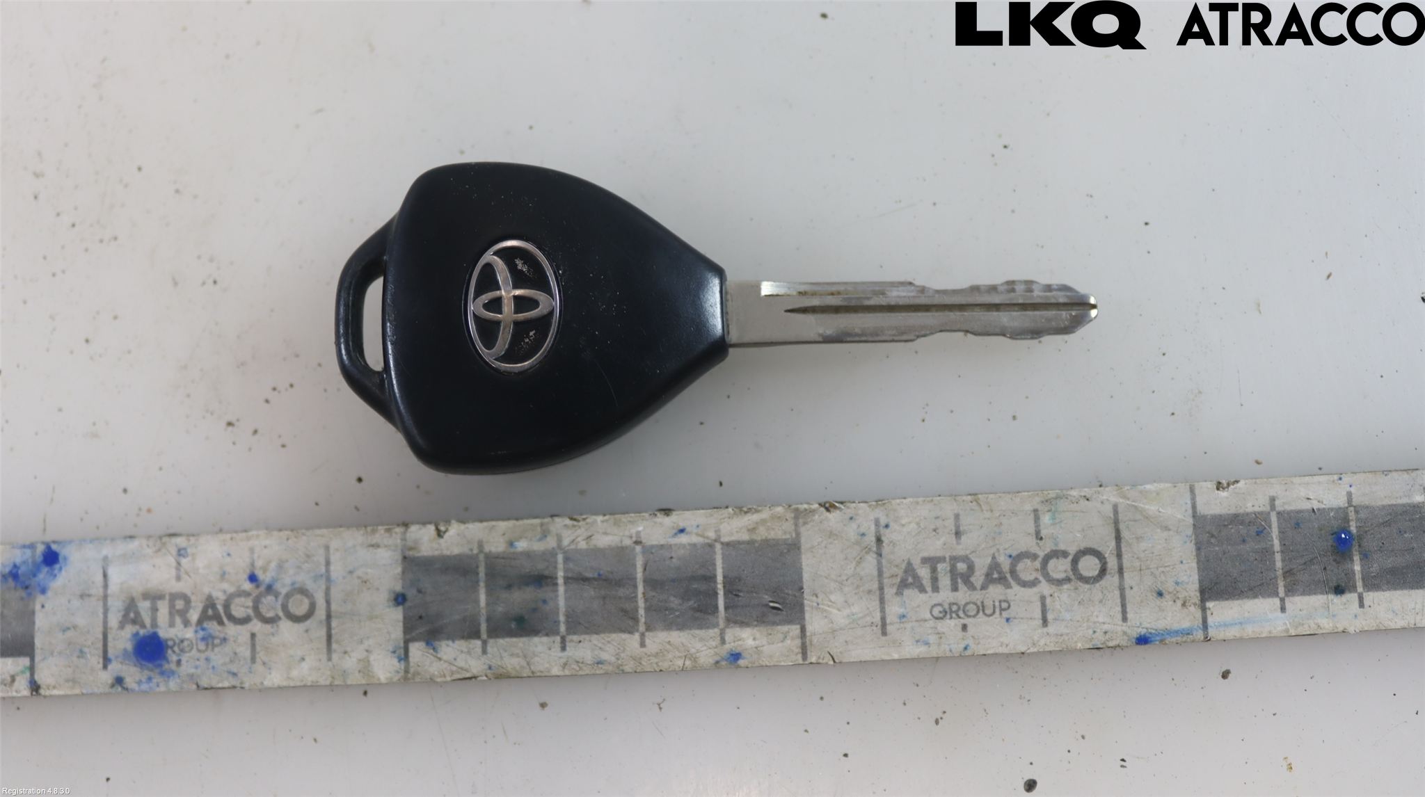 Toyota AVENSIS 09-15 Nyckel-Nycklar
