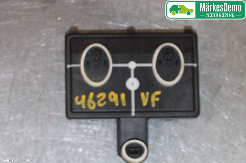 Audi A4/S4 B9 16-19 Styrenhet Dörr