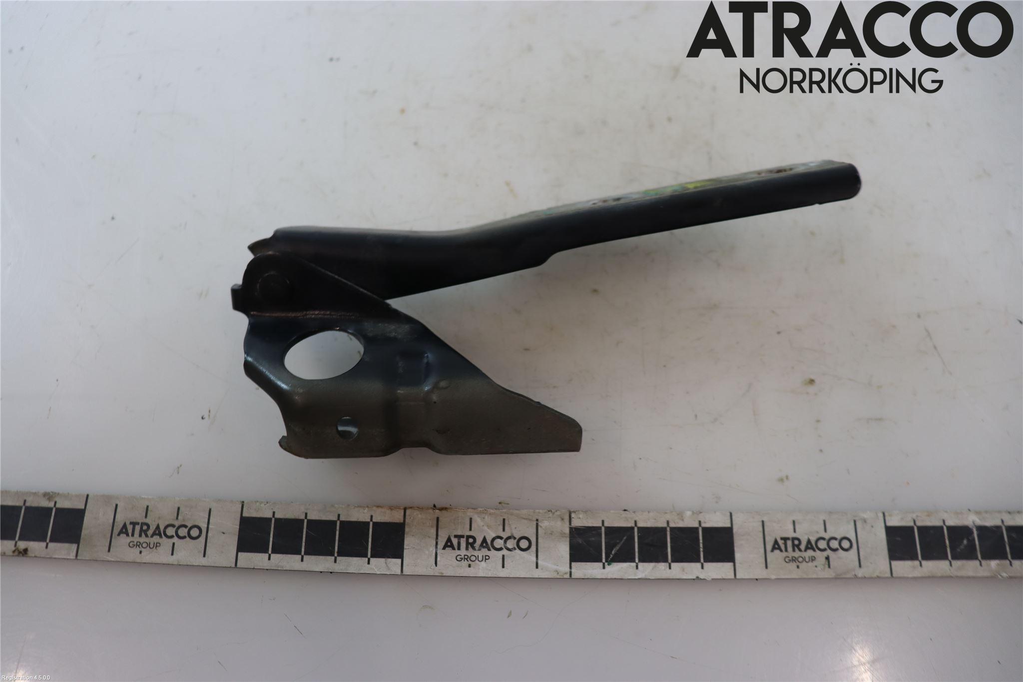 Audi A3/S3 05-13 Huvgångjärn