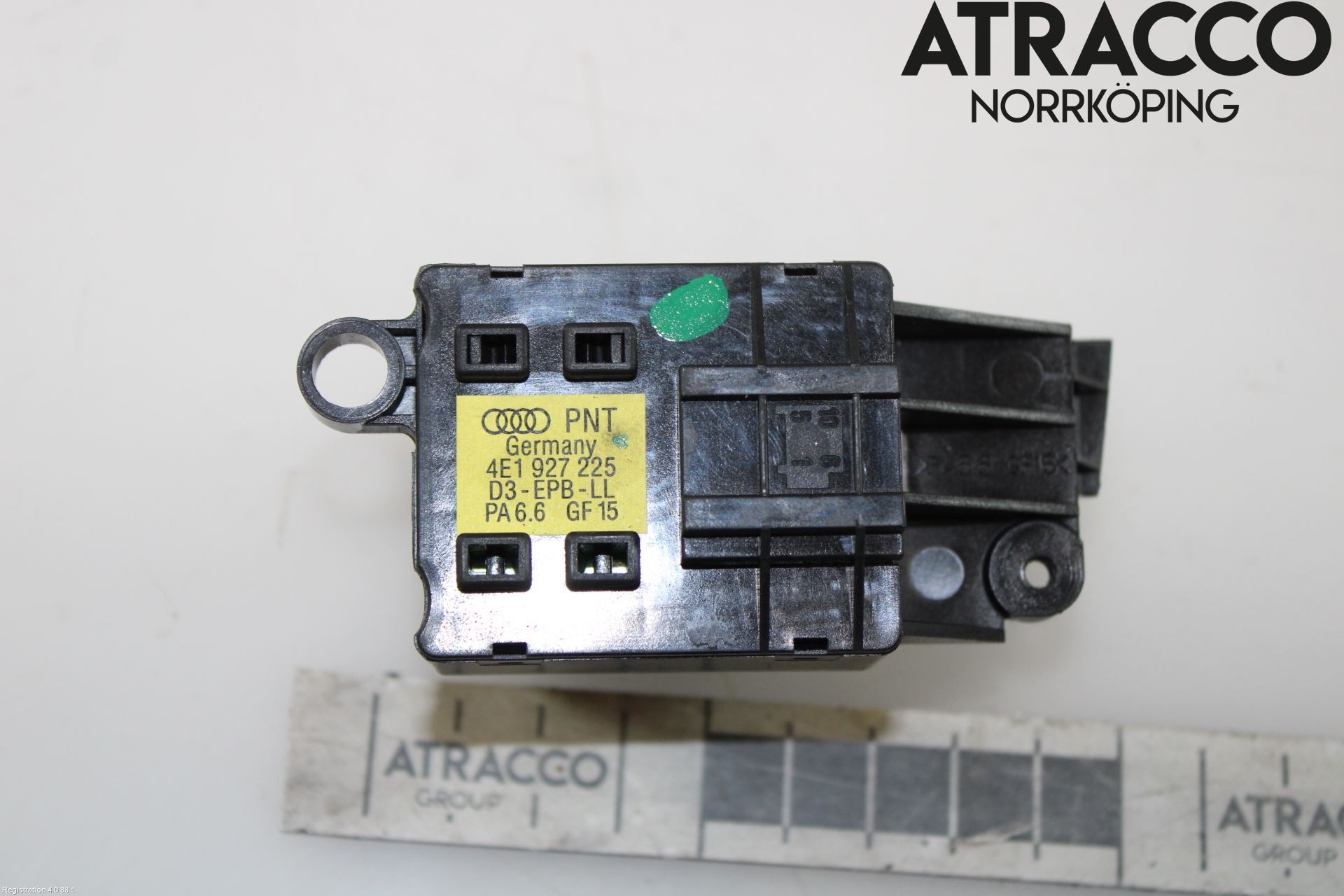 Audi A8/S8 4E  02-09 Strömställare Parkeringsbroms