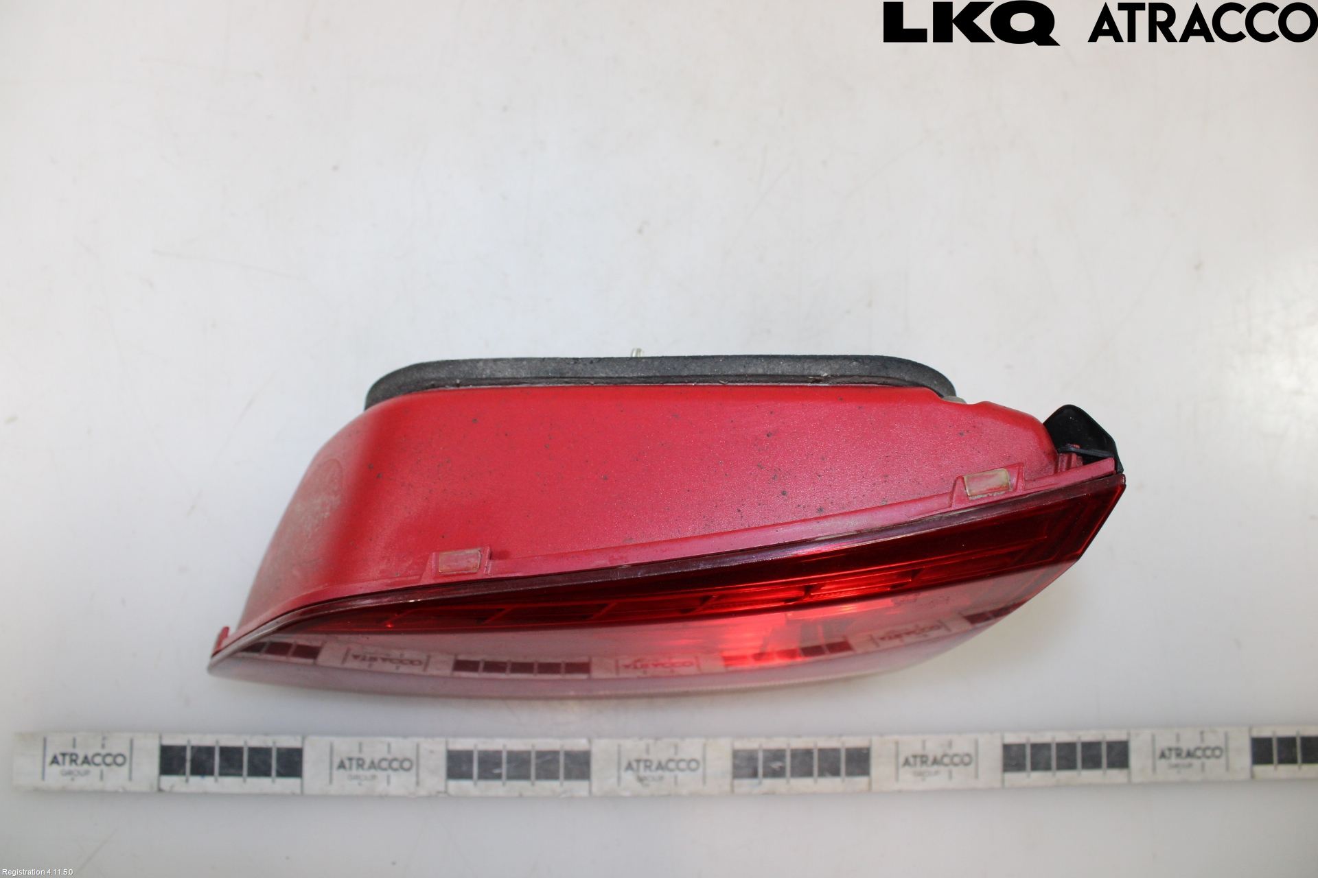 Volkswagen VW PASSAT 11-14 Bakljus Lucka Hö