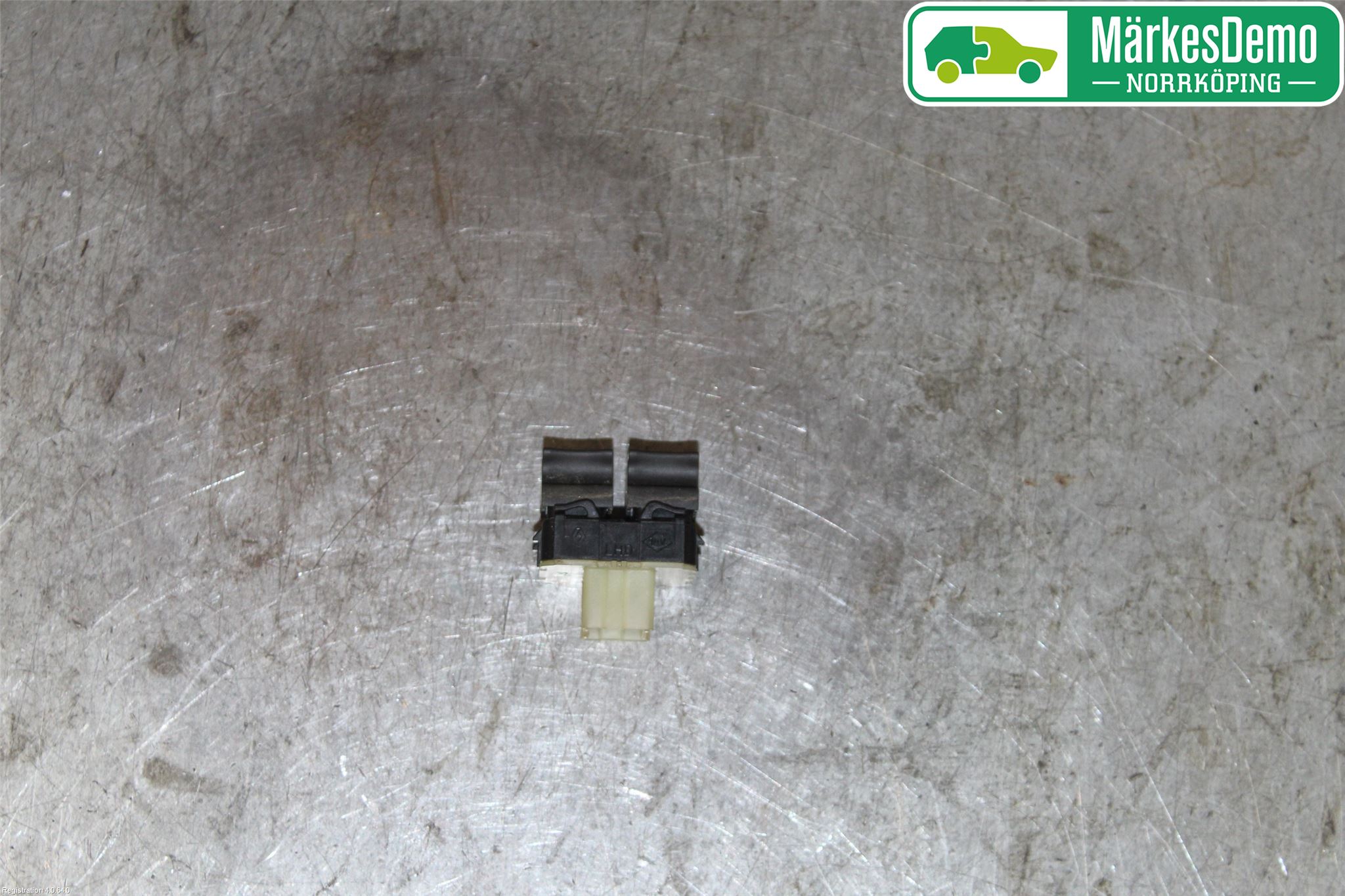 Renault CAPTUR 13-19 Strömställare Elhiss