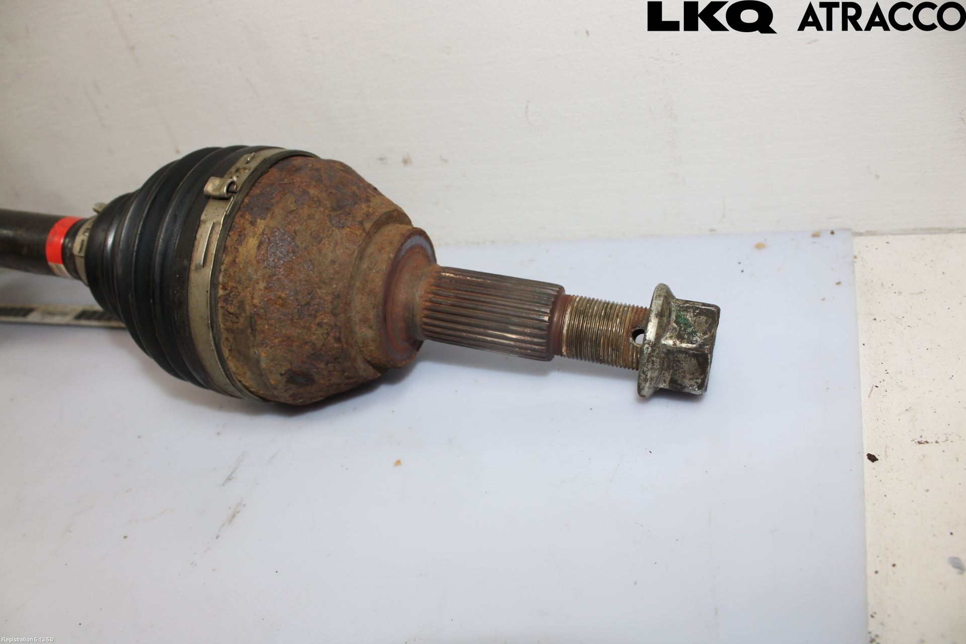 Nissan QASHQAI+2  10-14 Drivaxel Fram Höger