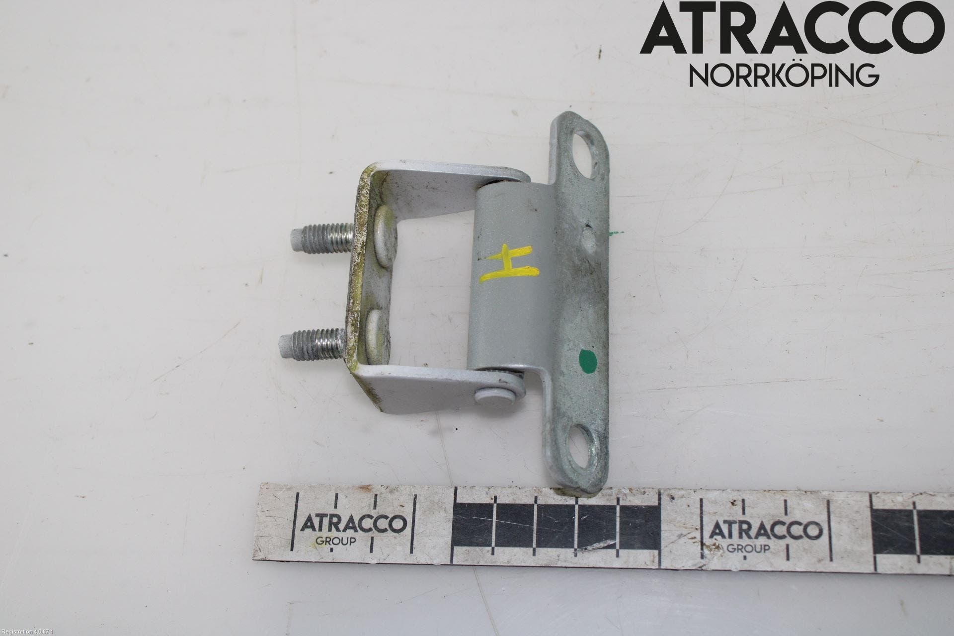 Hyundai i40 08-15 Bakluckegångjärn Hö