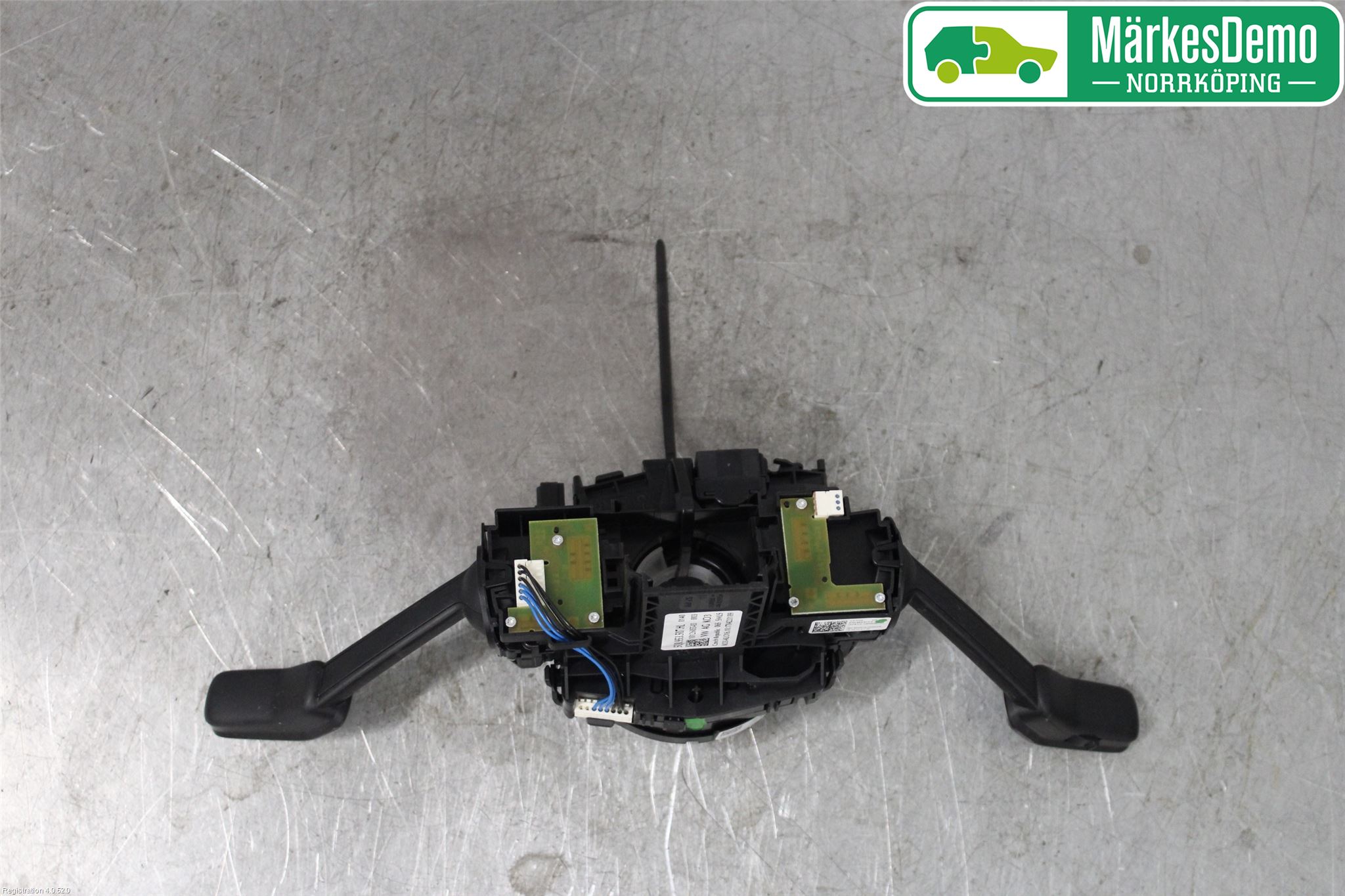 Volkswagen VW GOLF / E-GOLF VII 13-20 Spakcentral