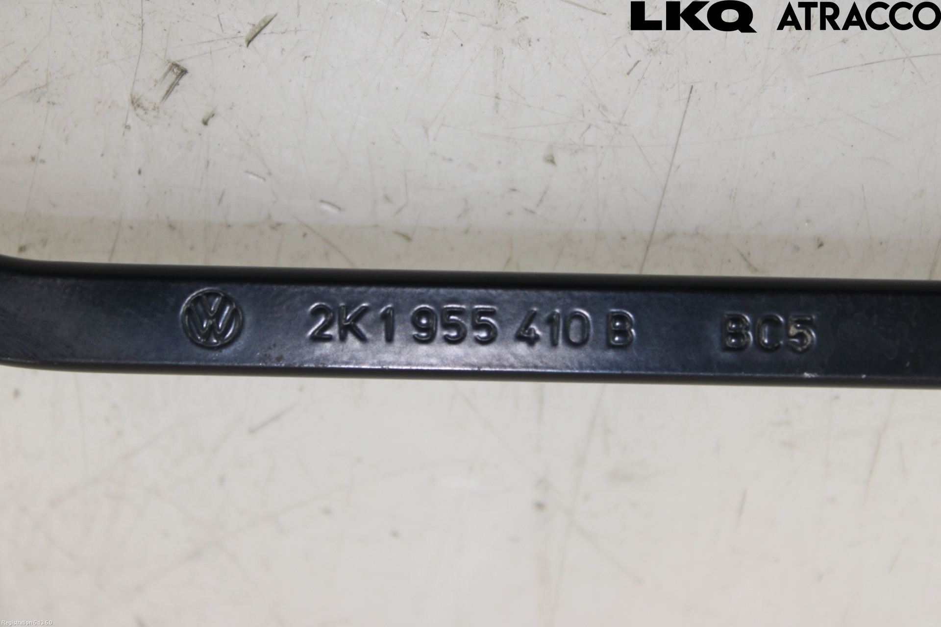 Volkswagen VW TOURAN 10-15 Torkararm Armar Vindruta