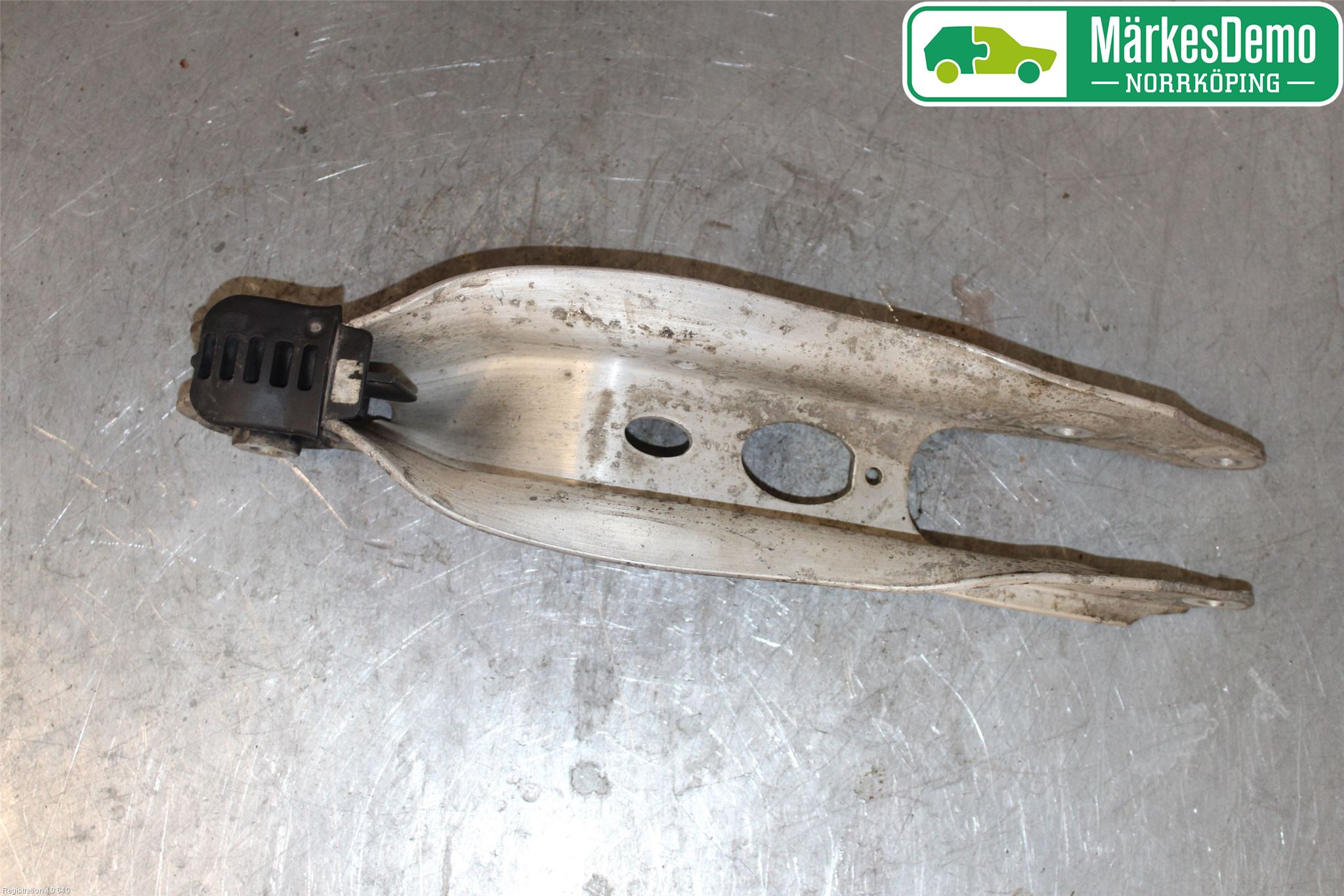 Audi A6 F2/C8 19- Bärarm Bak Höger