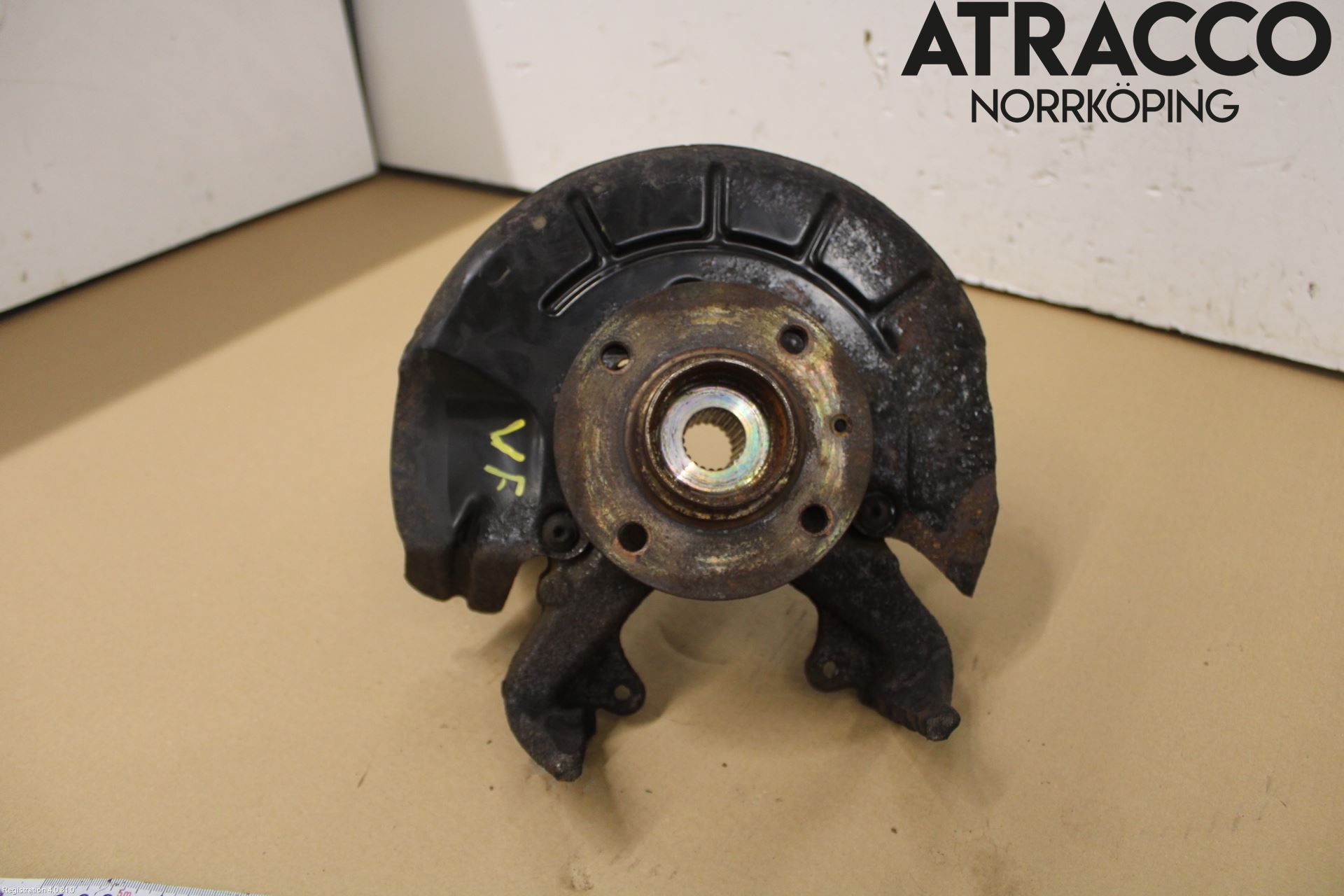 Volkswagen VW UP! / E-UP! Styrspindel Lagerhus Vä