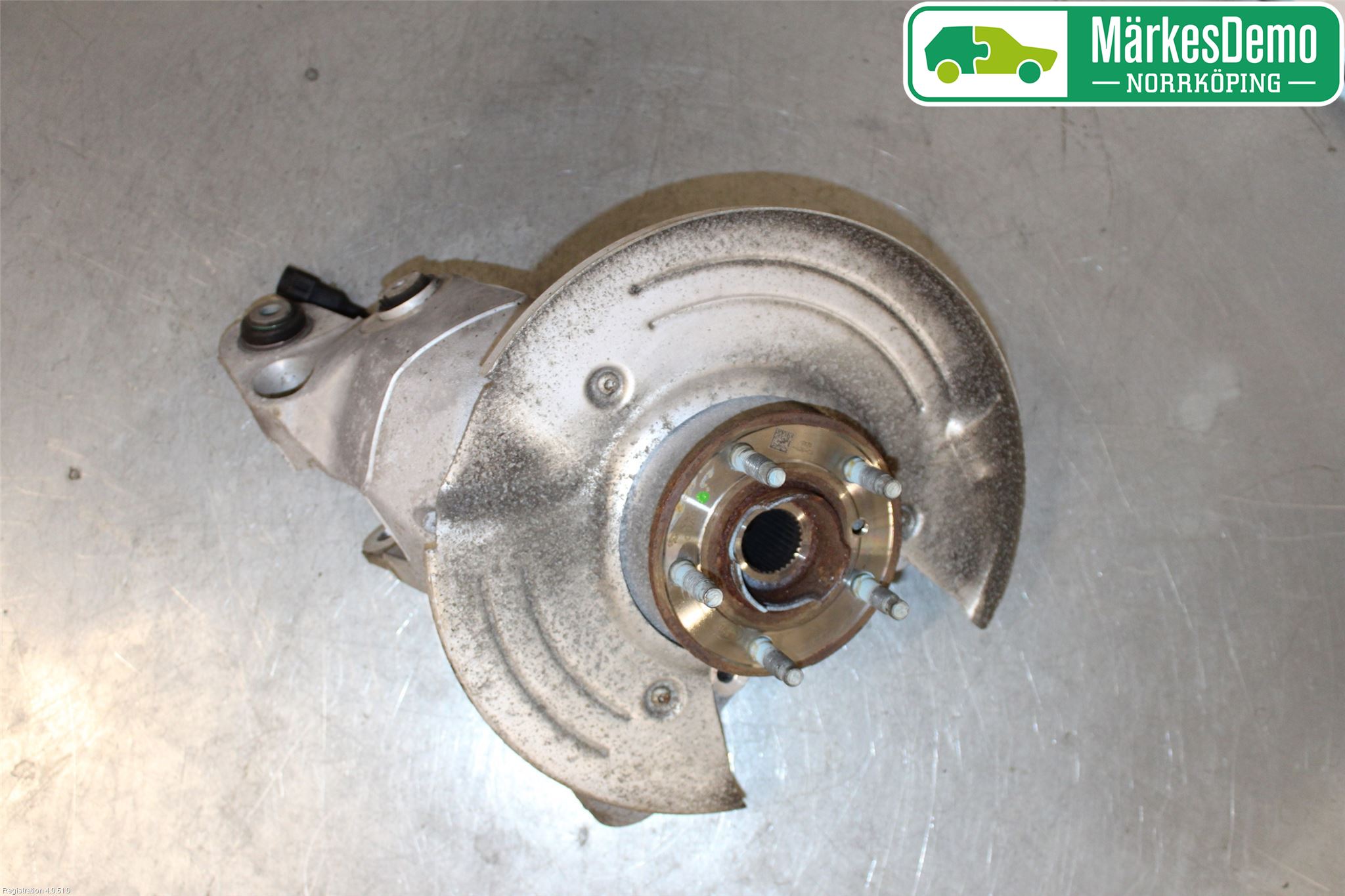 Jaguar XE (X760) 15-24 Hjullagerhus-Spindel Vä B