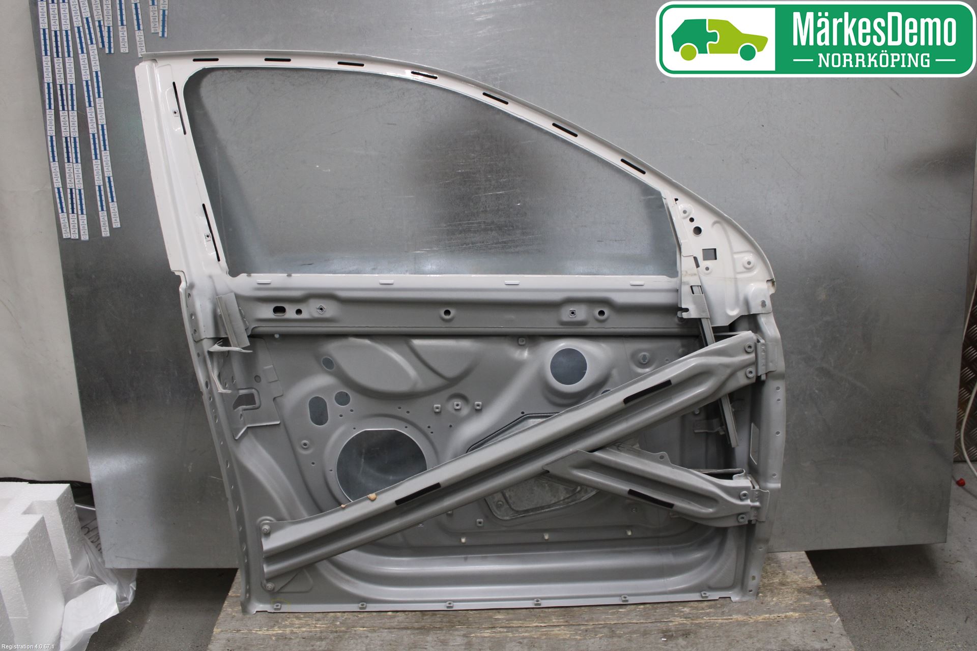 Volkswagen VW GOLF VI 09-13 Dörr Fram Höger