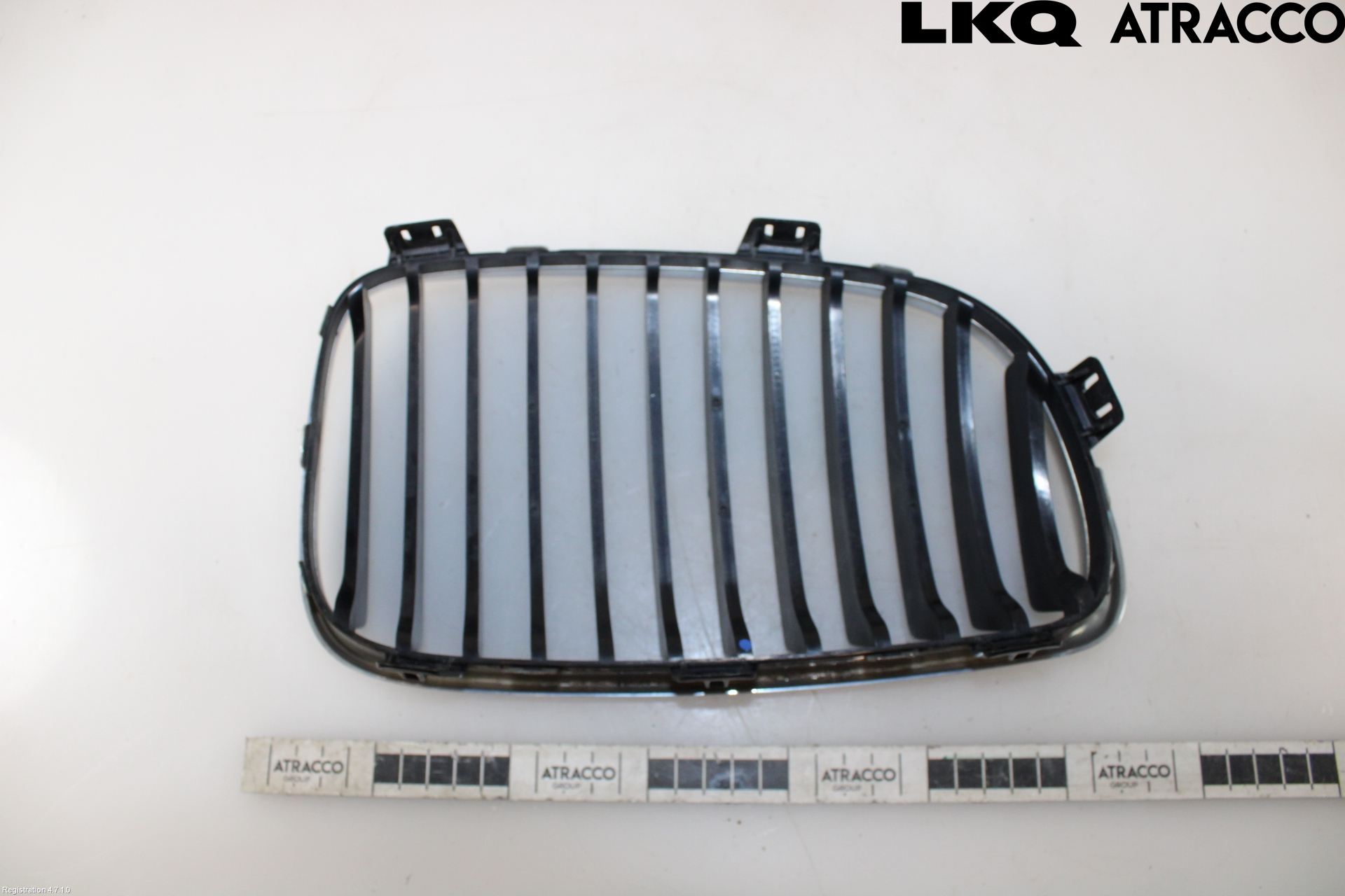 BMW 1 E87/81 5D/3D 03-11 Grilldel Vänster