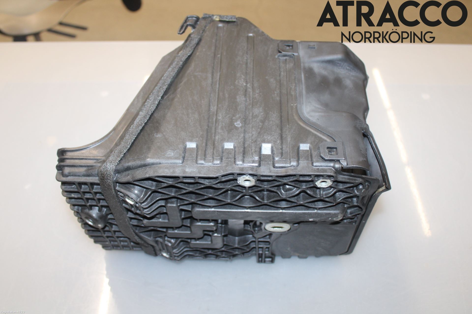 Volvo V70 14-16 Batterilåda-Fäste-Hållare