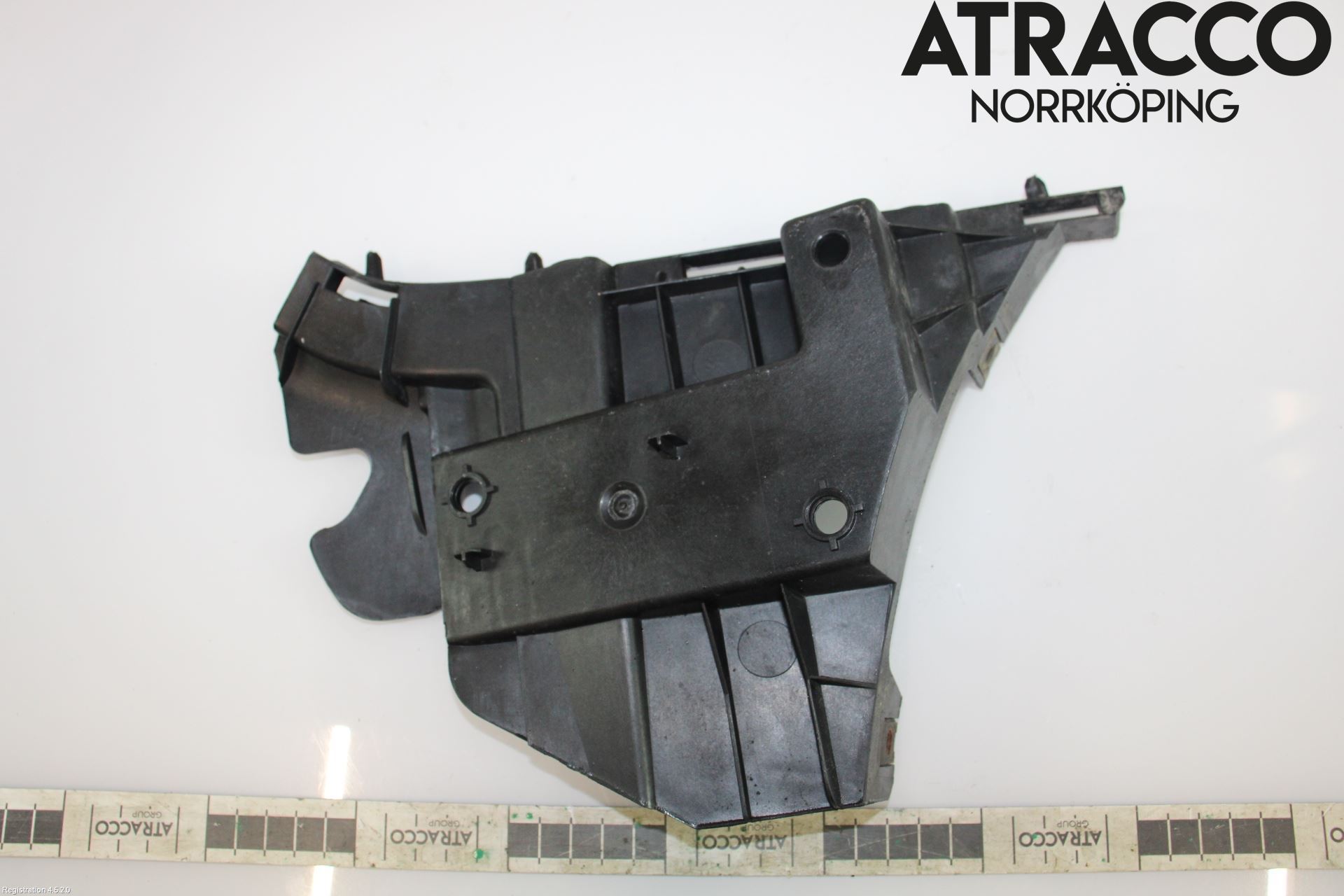 Volvo V70 14-16 Stötfångarfäste Fram Hö