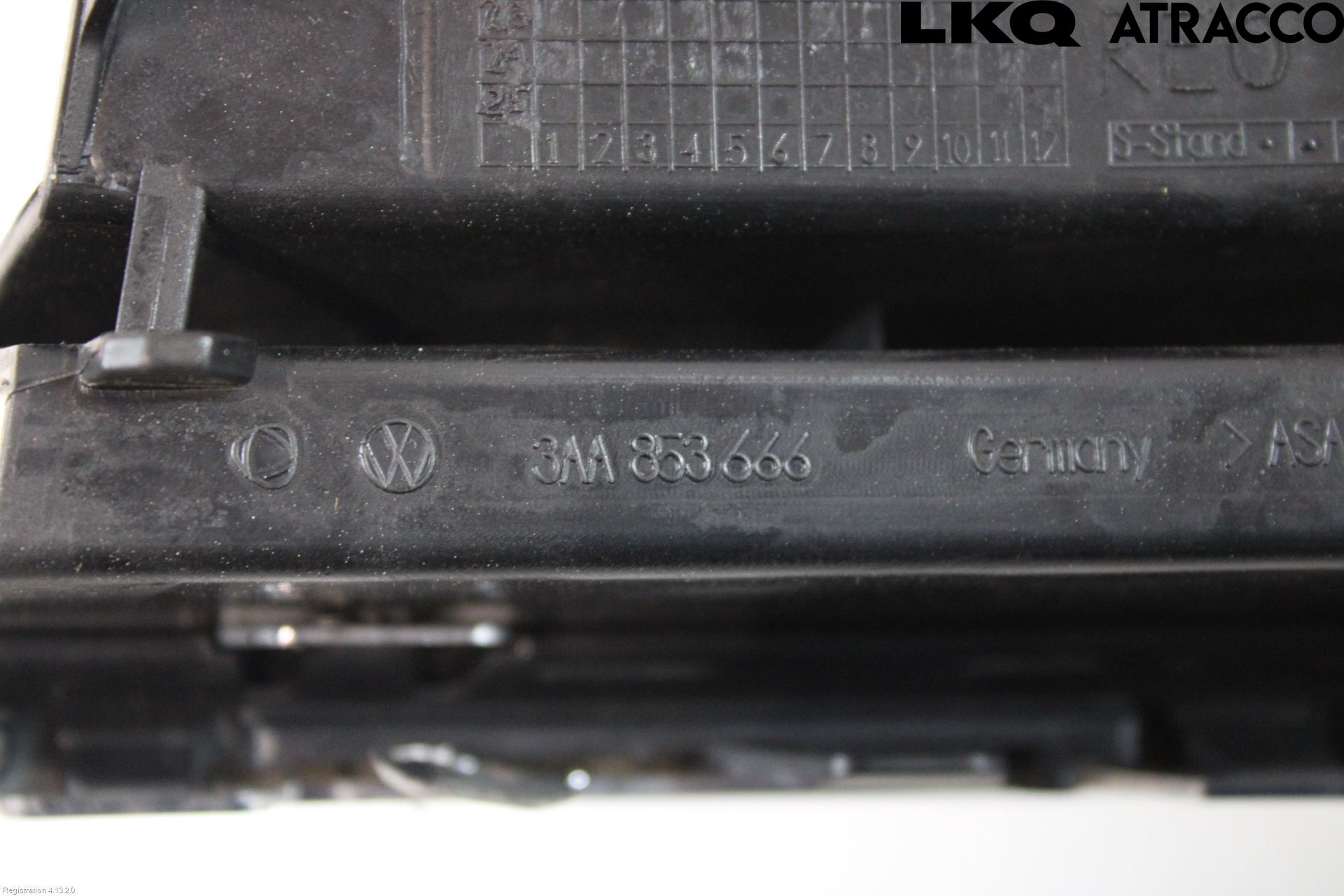 Volkswagen VW PASSAT 11-14 Dimljussarg Fram
