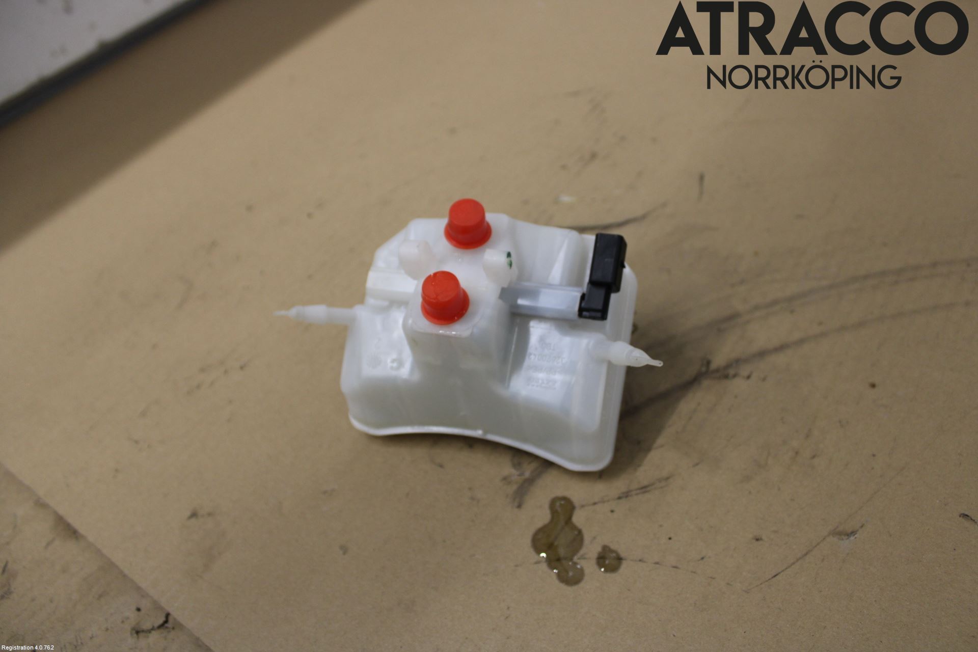 Audi A4/S4 B9 20- Bromsvätskebehållare