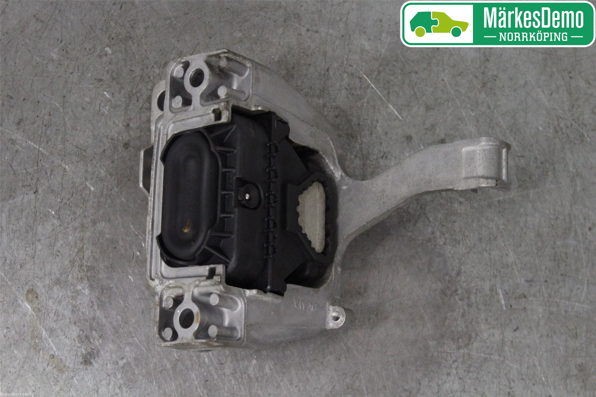 Skoda SUPERB 16-24 Motorfäste