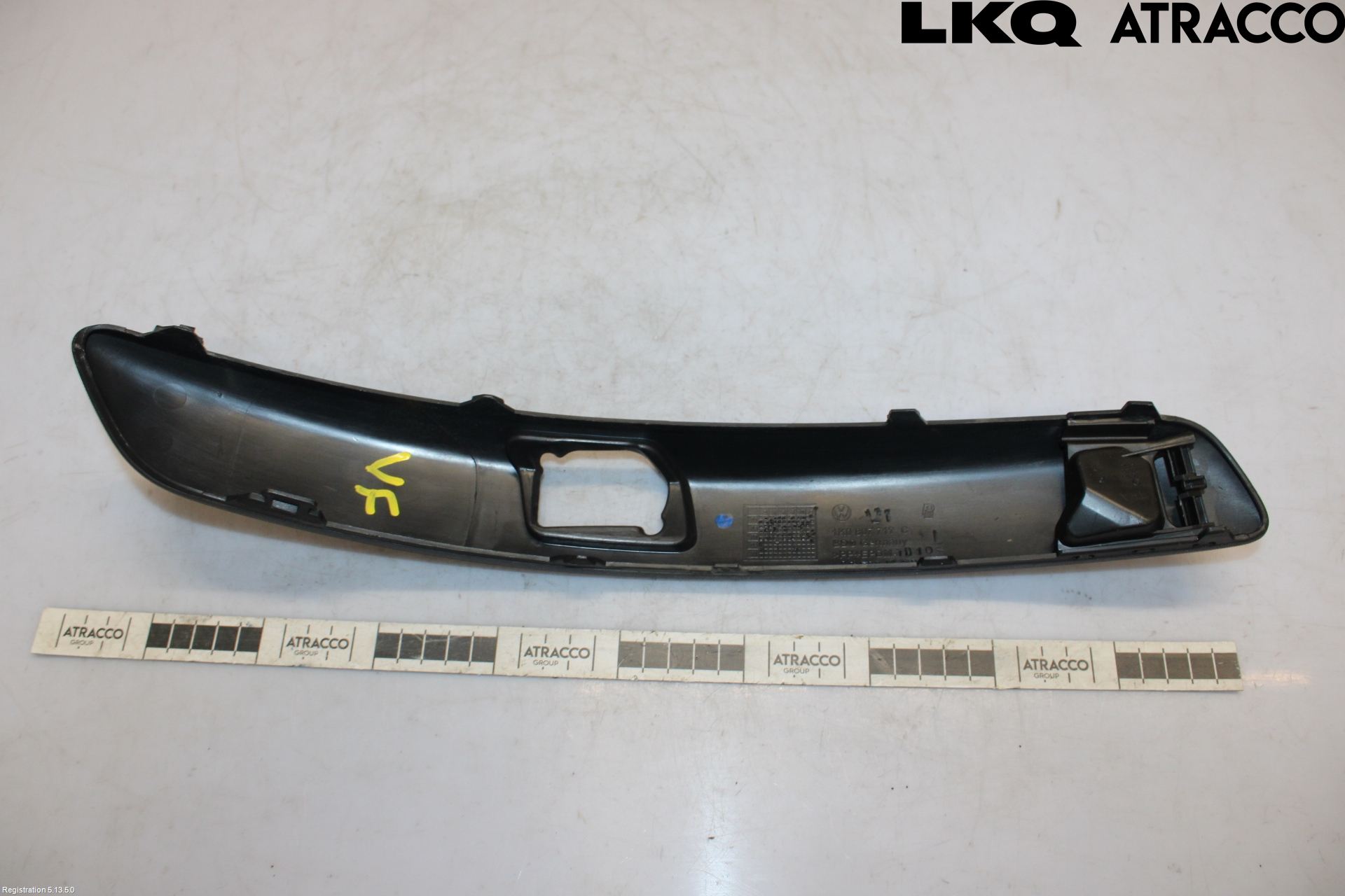 Volkswagen VW GOLF V 04-09 Stötfångarlist Fram