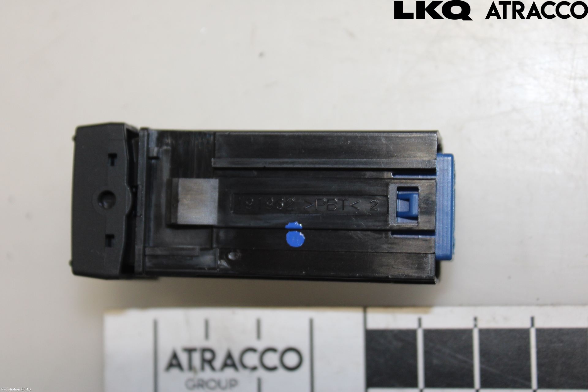 Toyota YARIS XP21 20- Strömställare Stolvärme