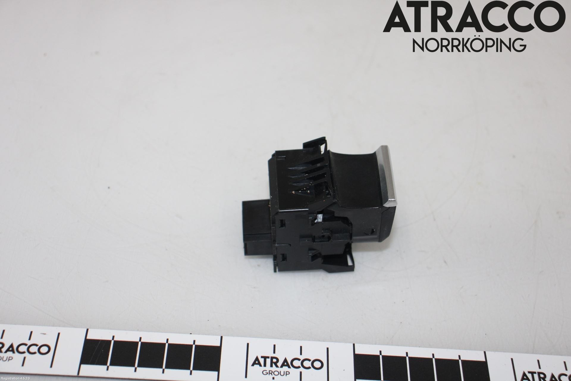 Audi Q5/SQ5 17- Strömställare Varnings