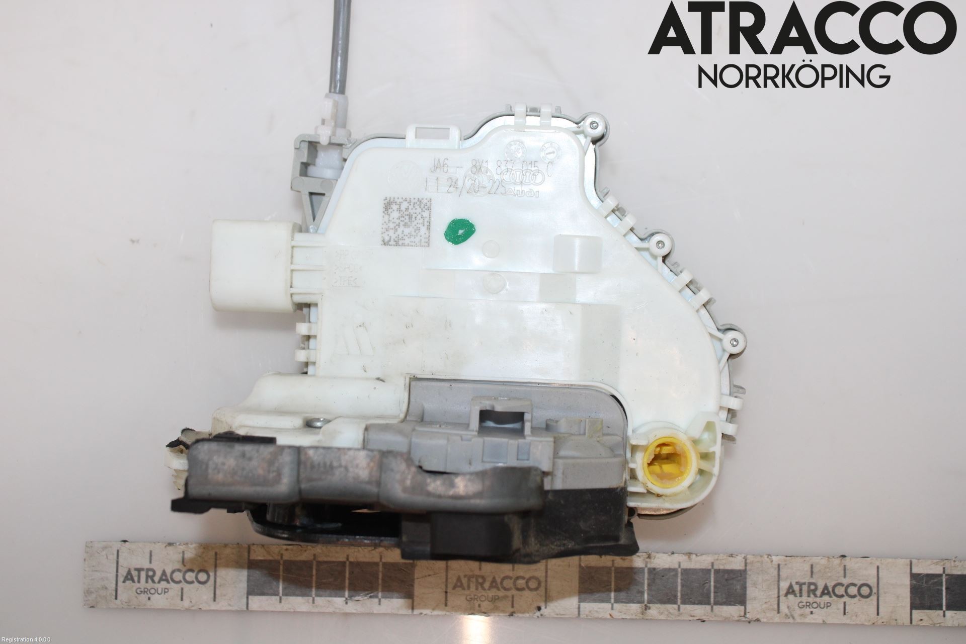 Audi A4/S4 B9 20- Låskista-Dörrlås