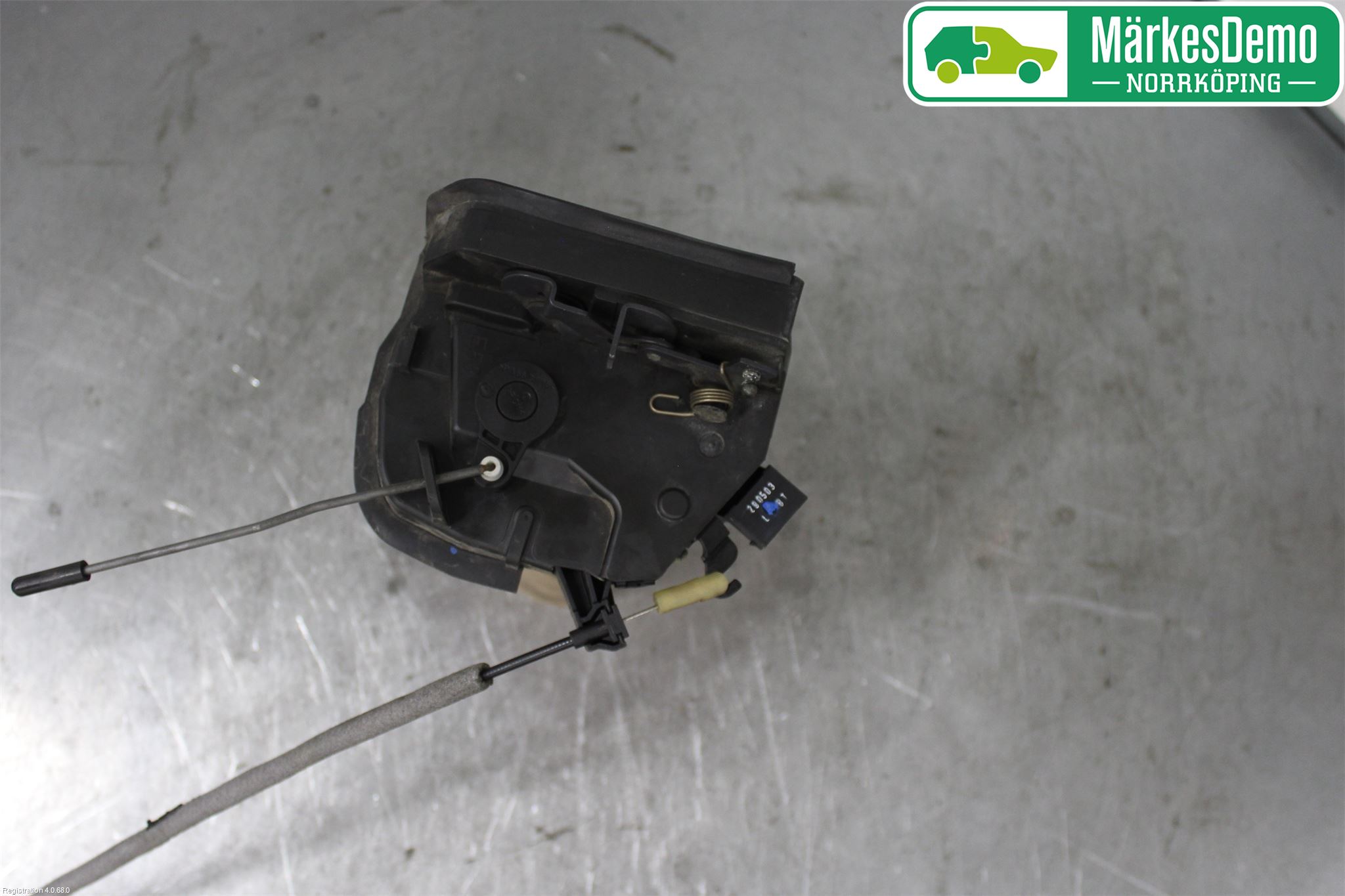 BMW X5 E53     99-06 Låskista-Dörrlås