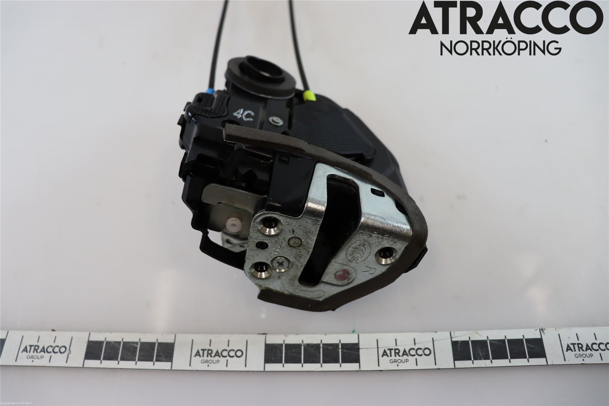 Toyota AURIS 13-19 Låskista-Dörrlås