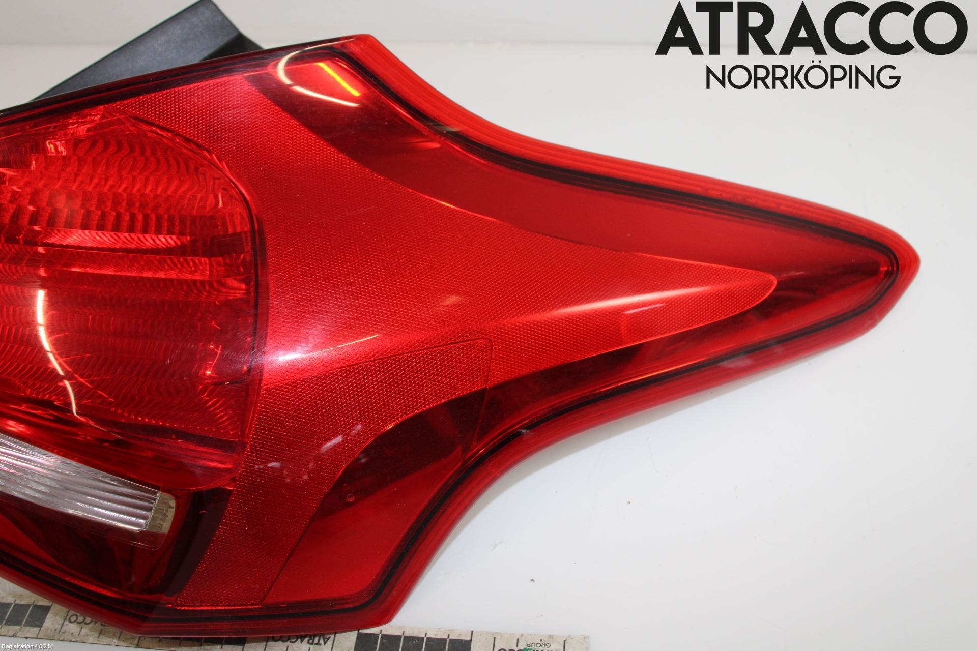 Ford FOCUS 15-18 Bakljus Höger