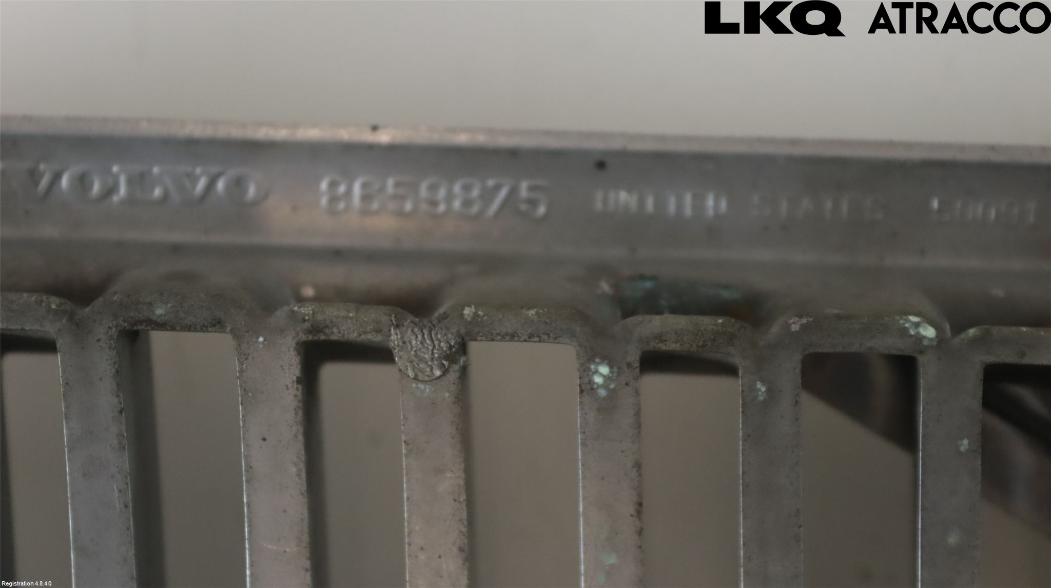 Volvo V70 00-04 Grill Komp