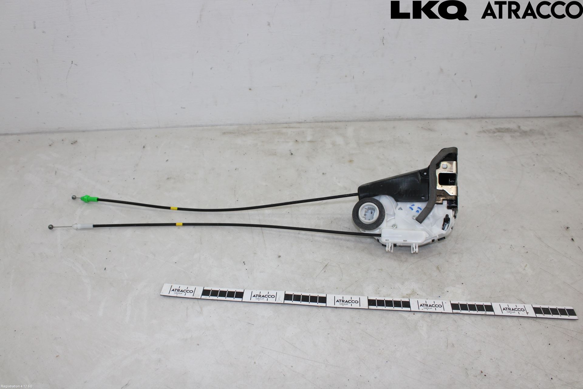 Toyota YARIS XP130 15-20 Låskista-Dörrlås