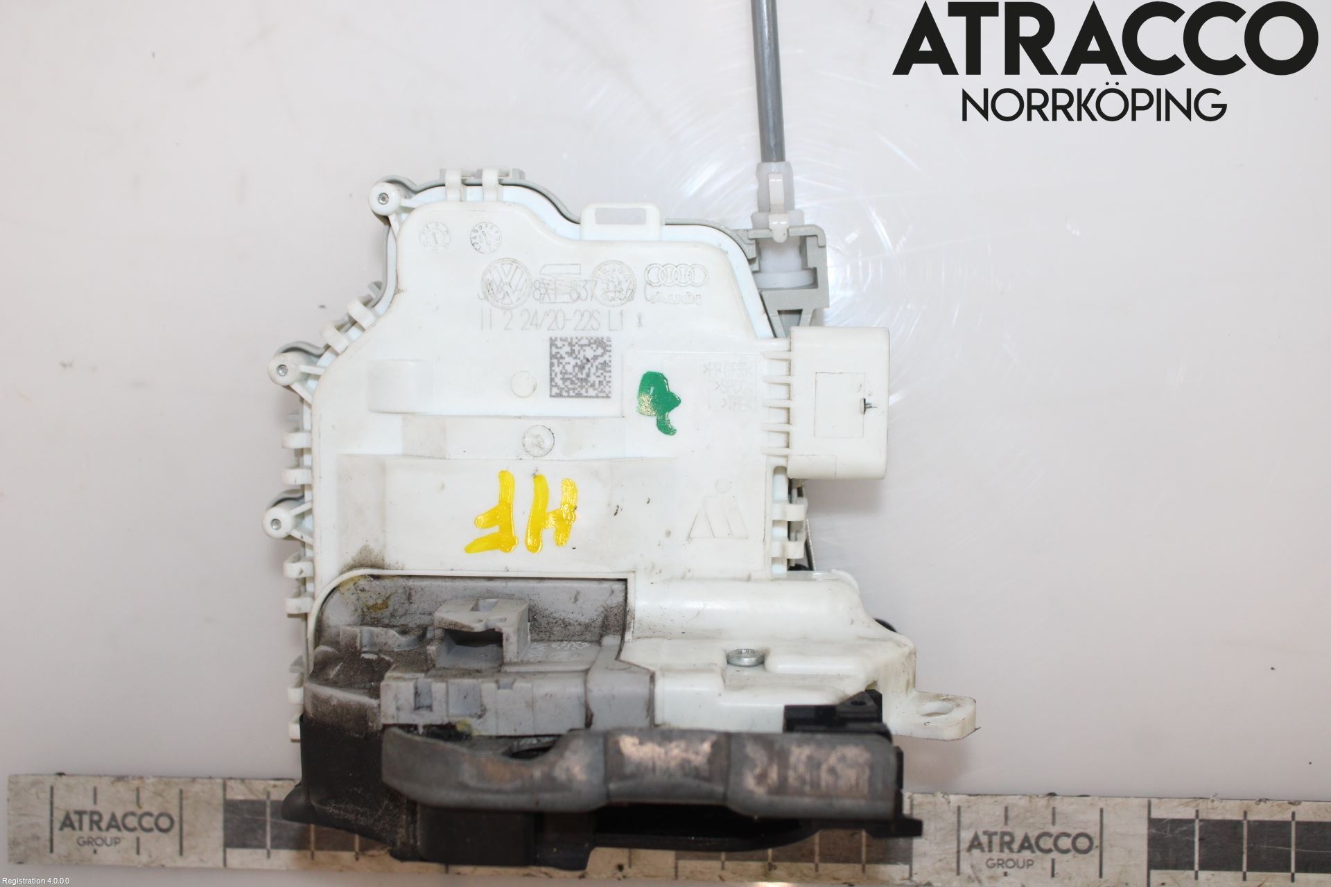 Audi A4/S4 B9 20- Låskista-Dörrlås