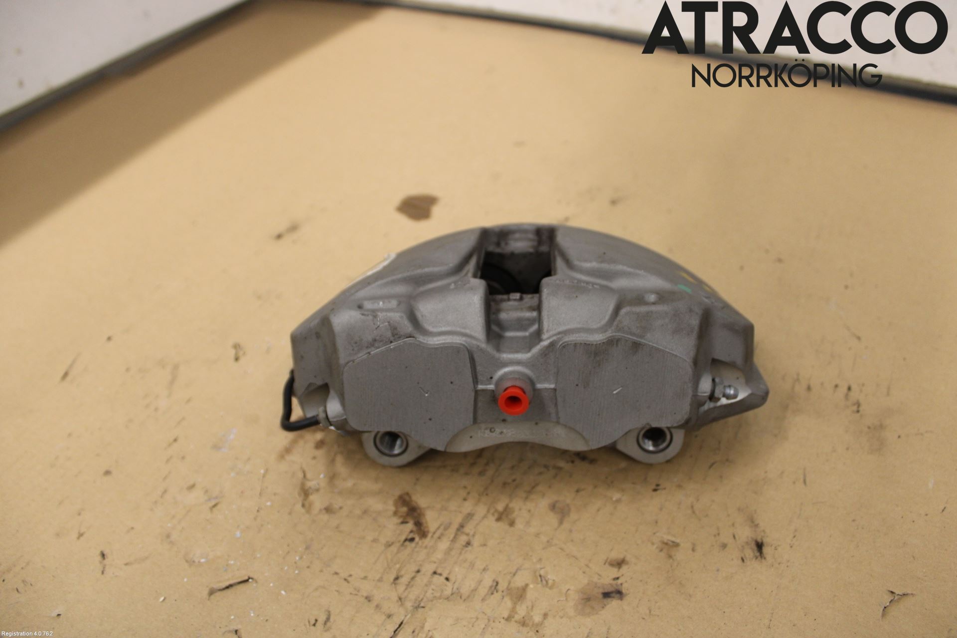 Audi A4/S4 B9 20- Bromsok Fram Vänster