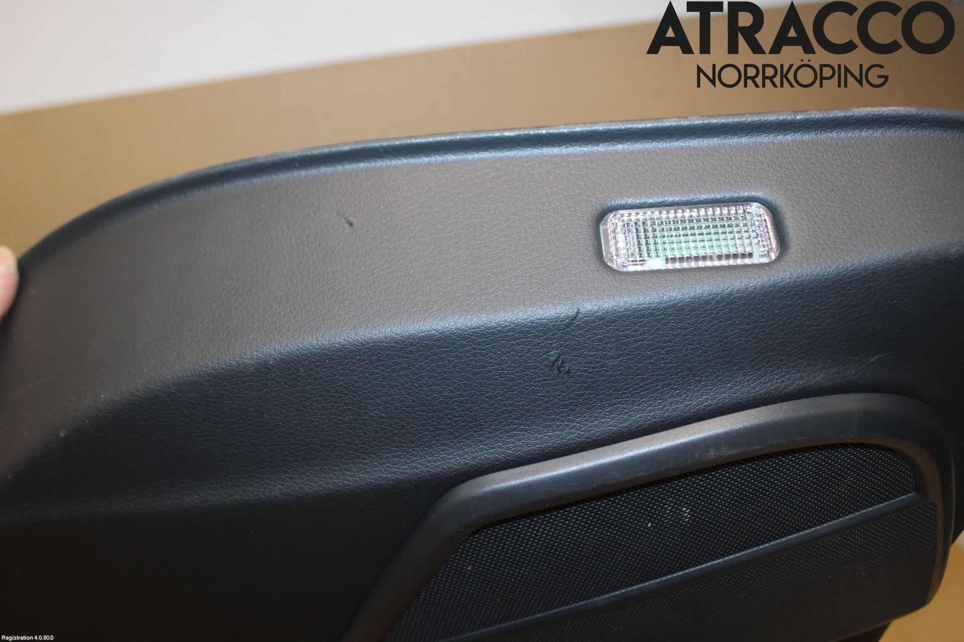 Audi Q5/SQ5 17- Dörrklädsel Hö