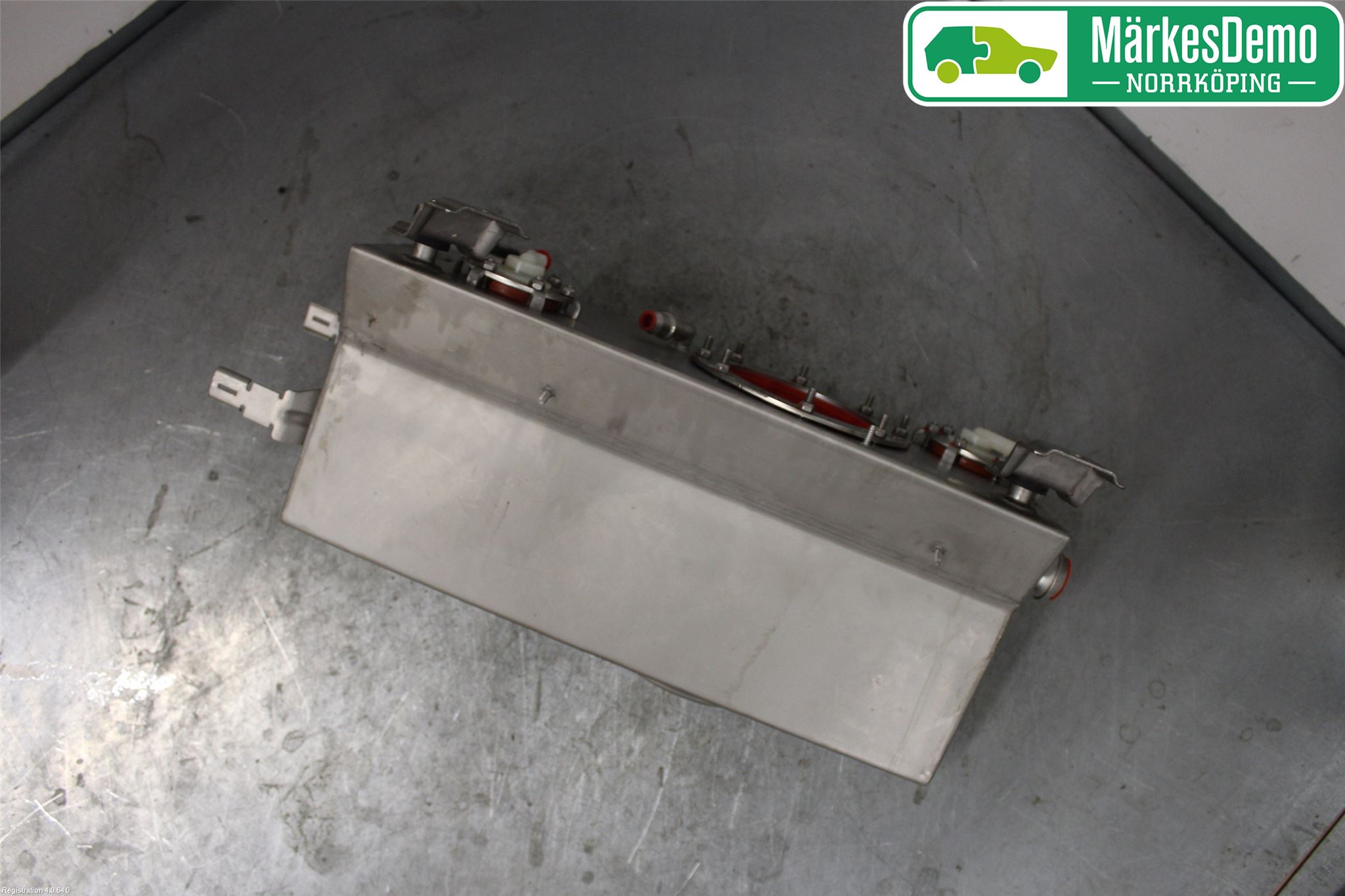 Volkswagen VW CADDY 16-20 Bränsletank Insprutning