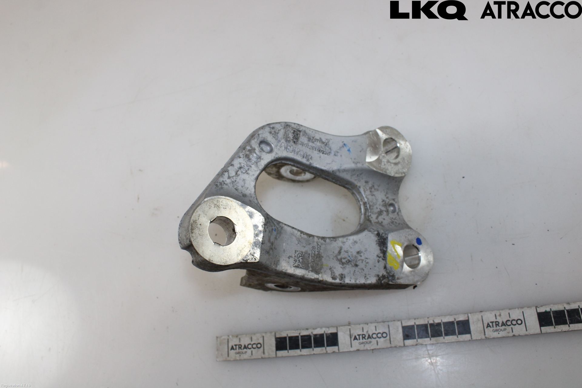 Opel CORSA F, CORSA-E 20- Bakaxel Fäste
