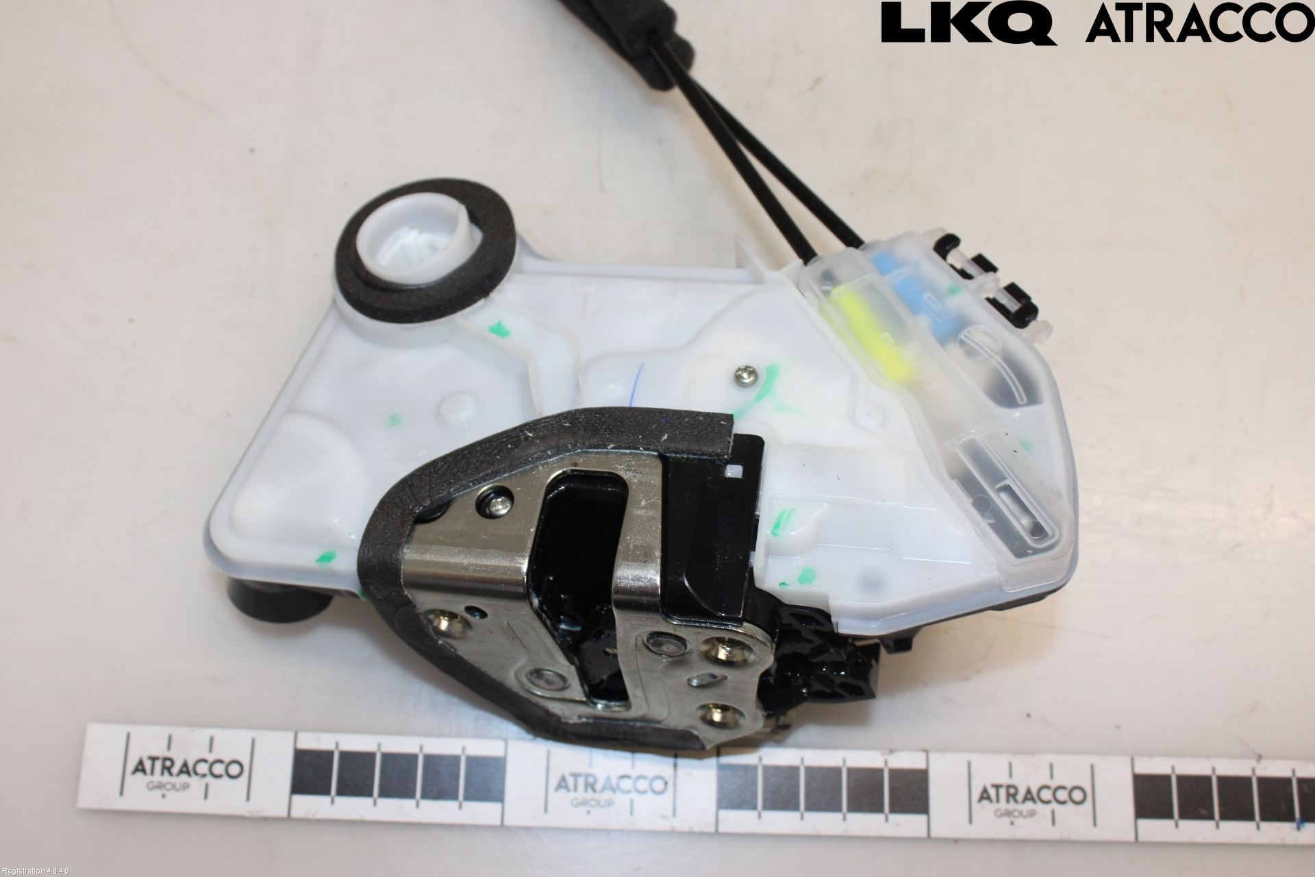 Toyota COROLLA 19- Låskista-Dörrlås