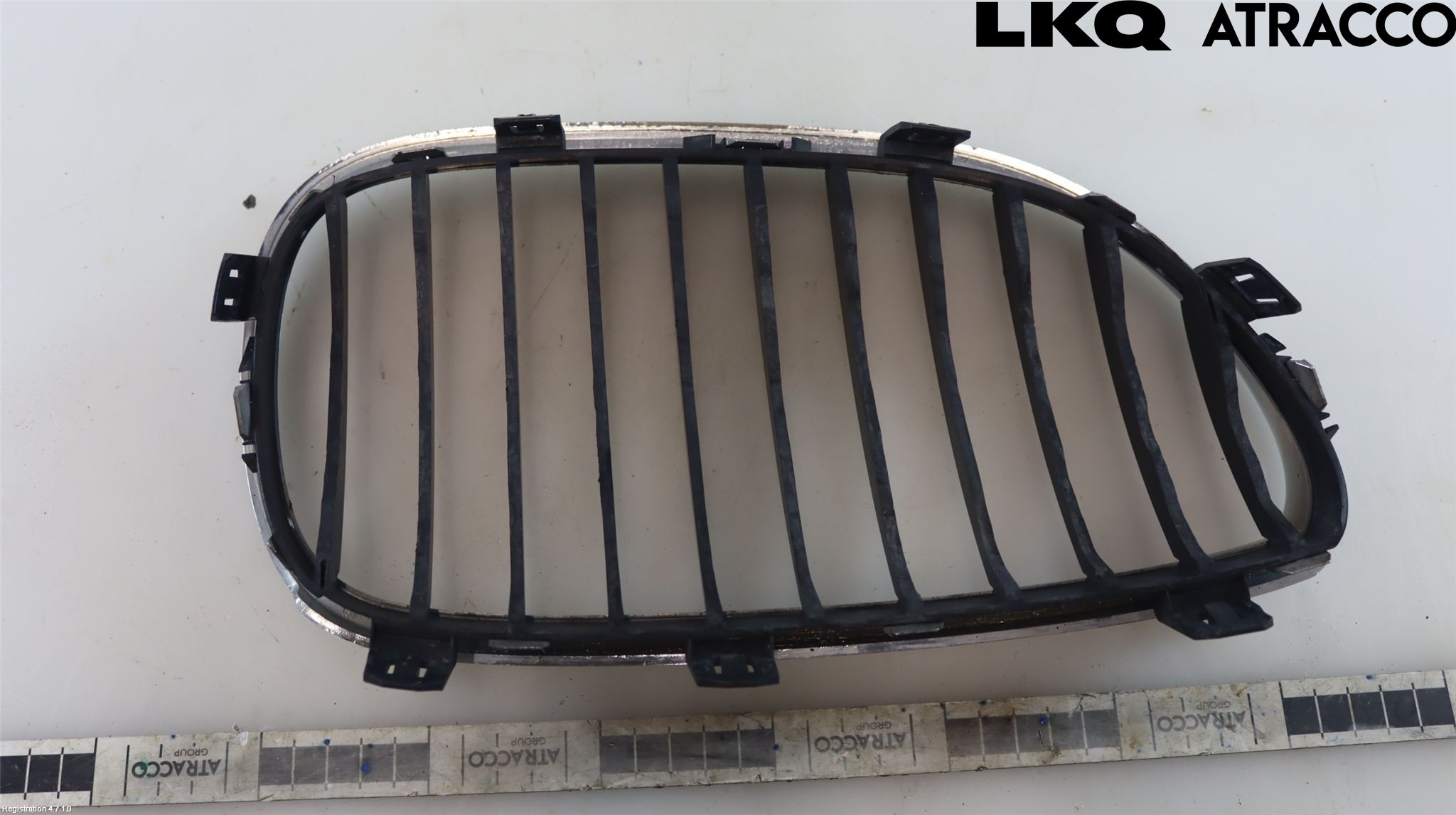 BMW 5 E60/61 Sed/Tou 02-10 Grilldel Vänster