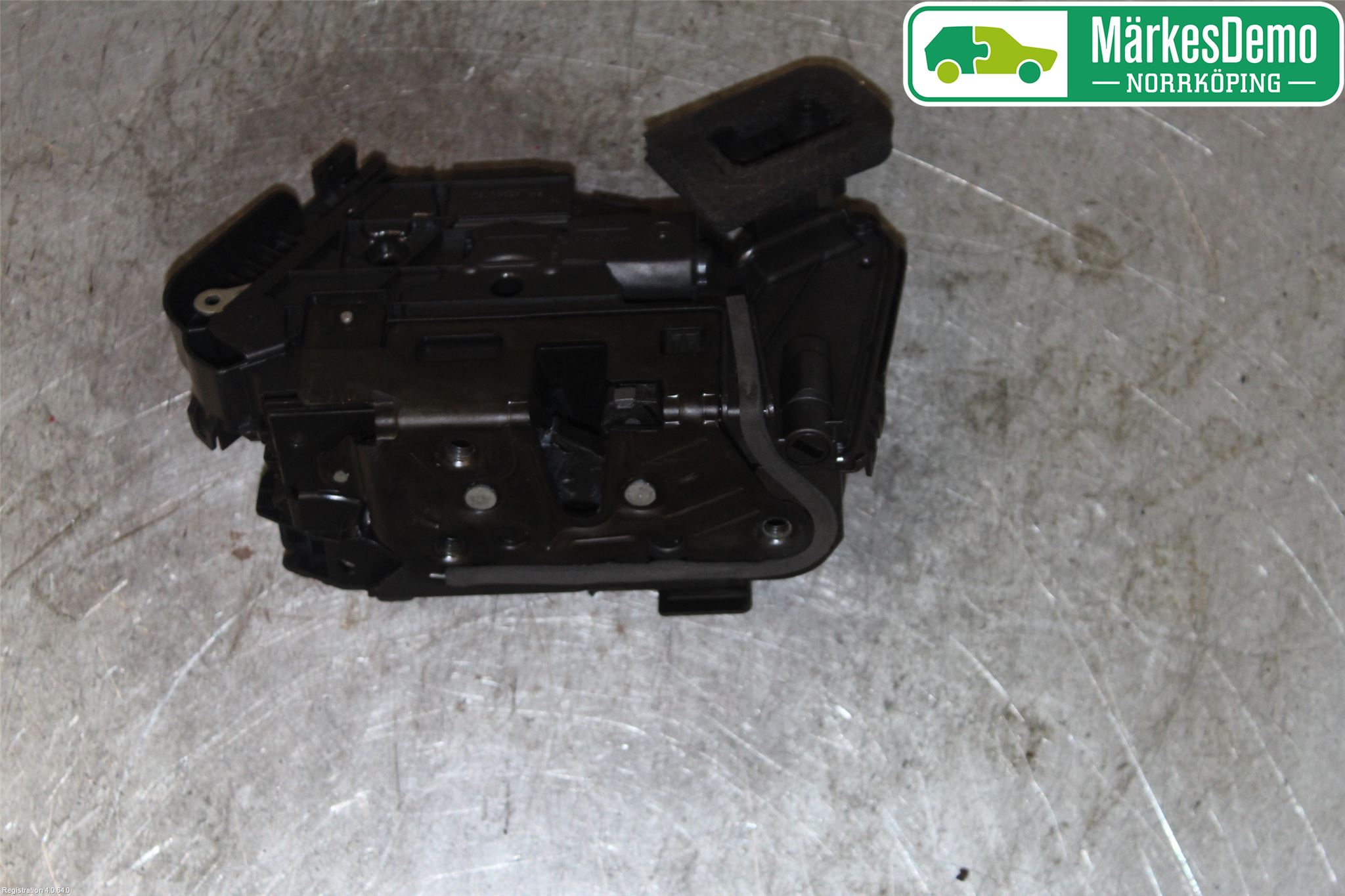 Skoda KAROQ 18- Låskista-Dörrlås