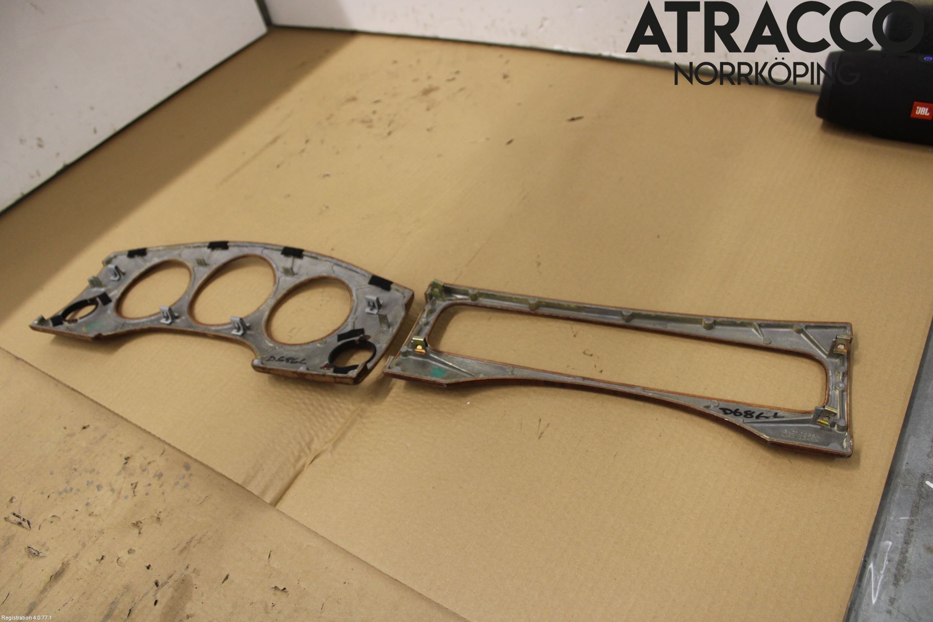 Jaguar XJ X308        98-02 Instrument-Radio Sarg