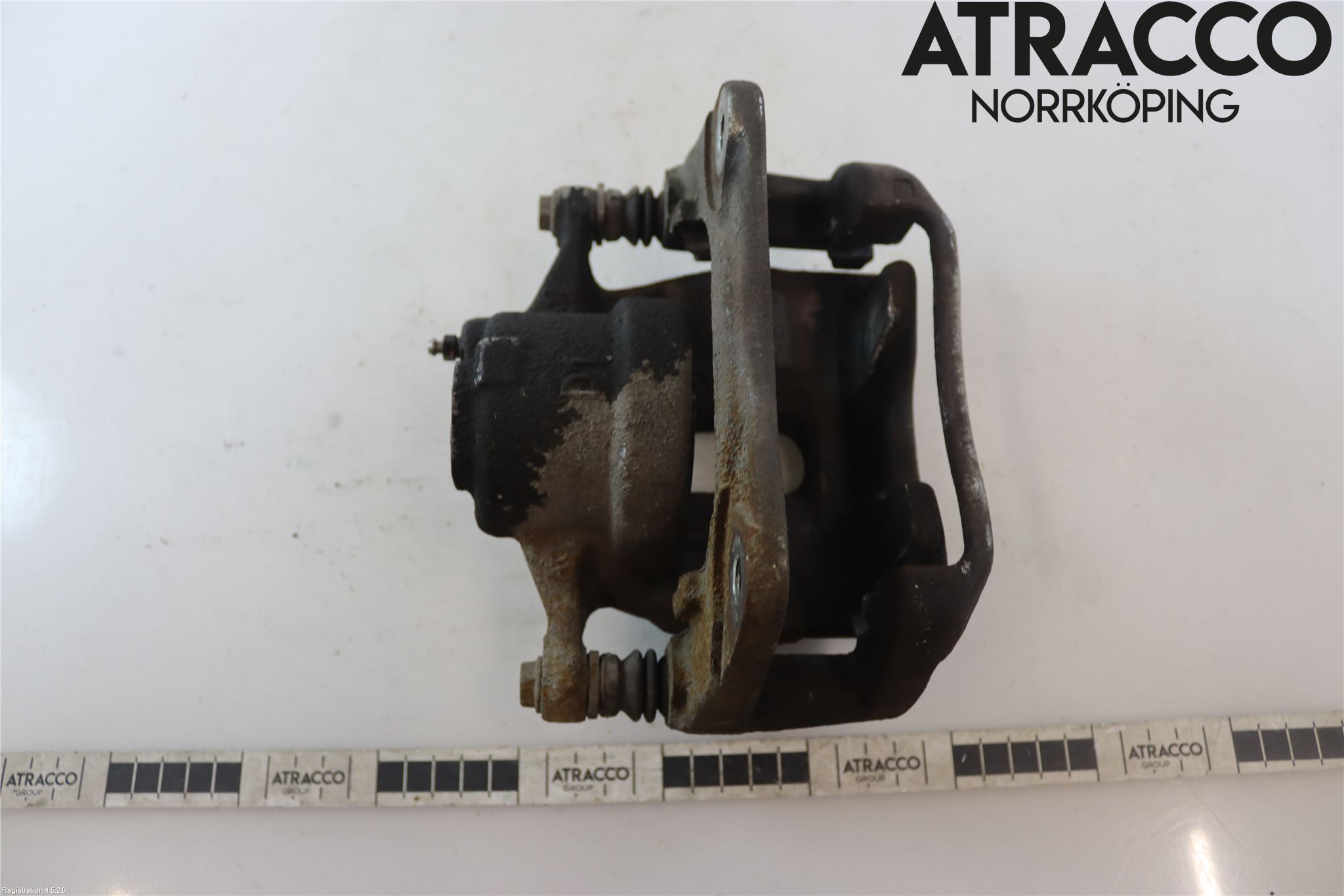 Toyota C-HR 16-23 Bromsok Fram Höger