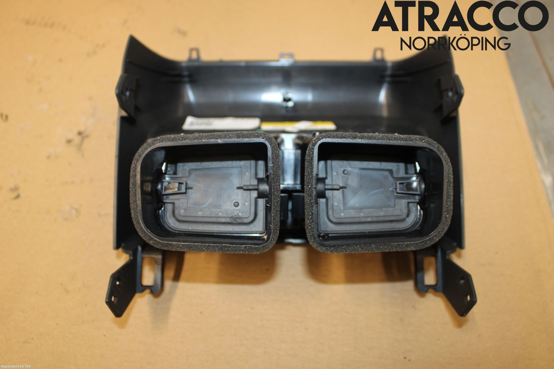 Landrover LAND ROVER RANGE ROVER EVOQUE (L551) 19- Defrosterkanal-Munstycke